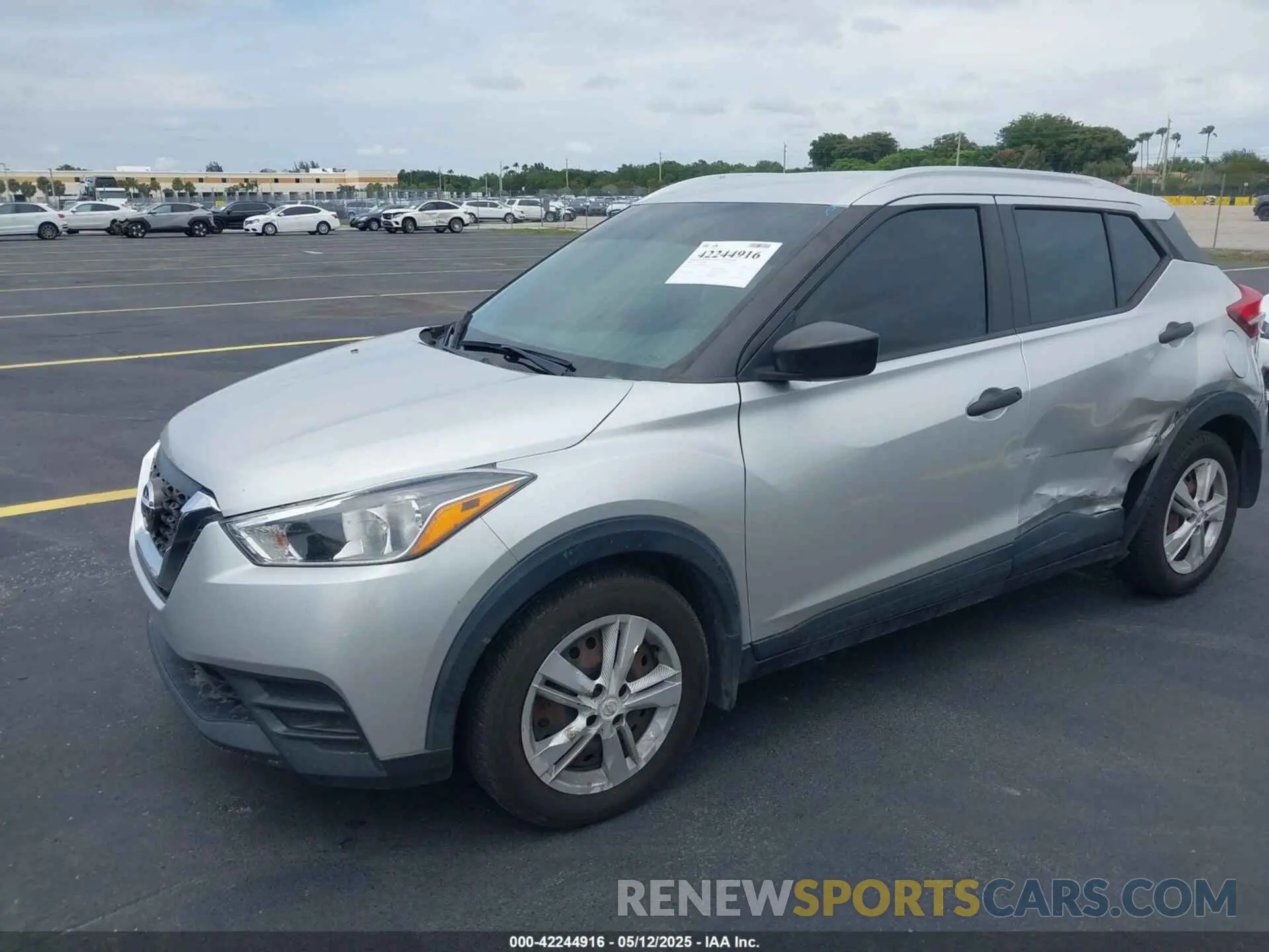 2 Photograph of a damaged car 3N1CP5CU9KL496400 NISSAN KICKS 2019