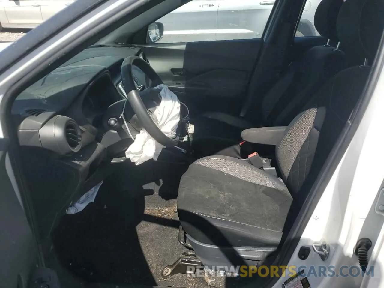 7 Photograph of a damaged car 3N1CP5CU9KL517567 NISSAN KICKS 2019