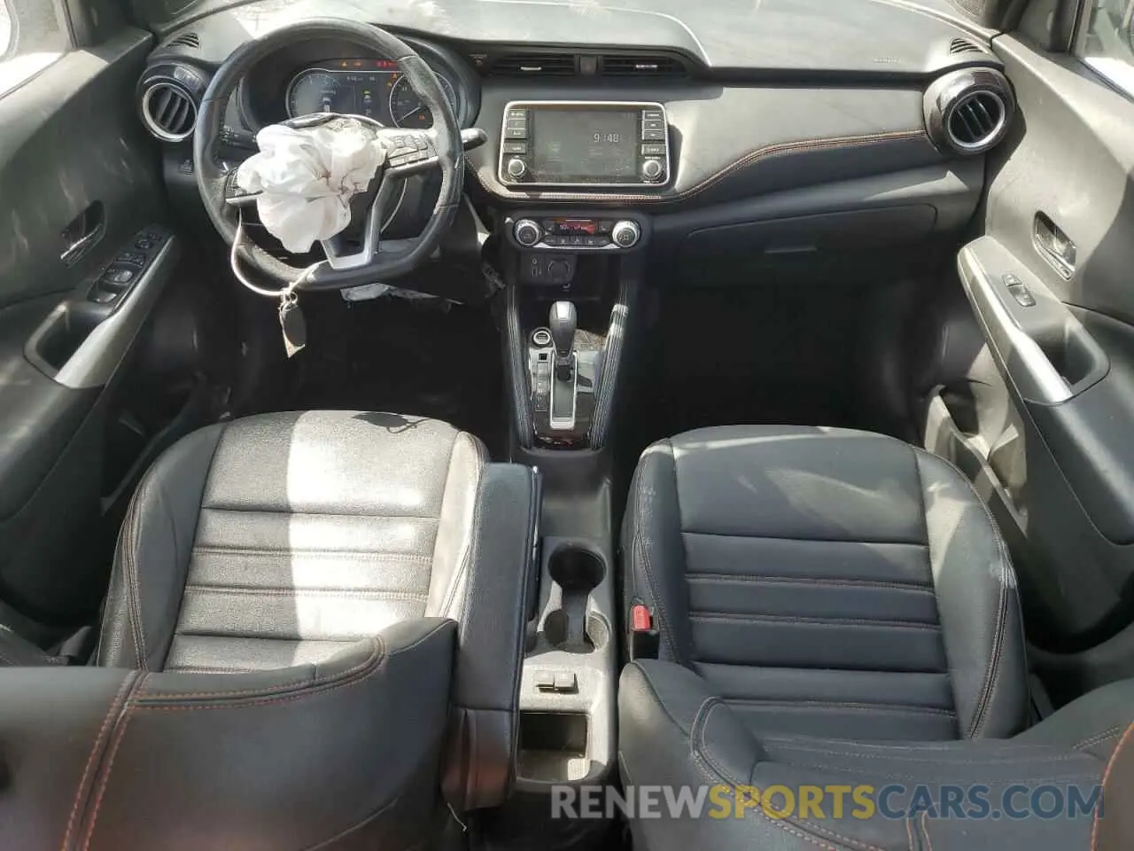 8 Photograph of a damaged car 3N1CP5CU9KL518508 NISSAN KICKS 2019