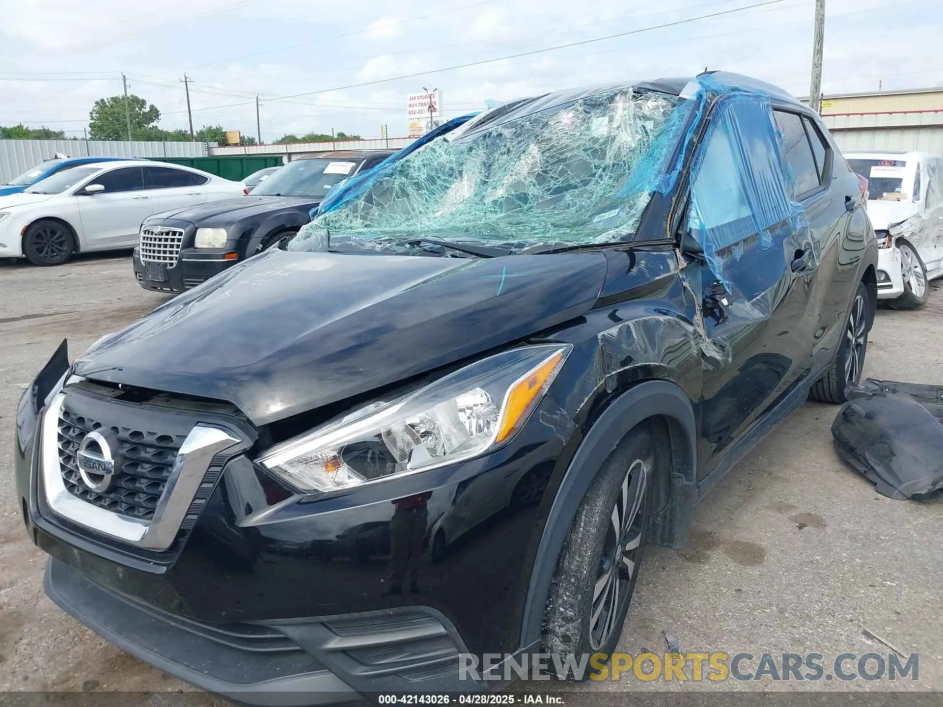 2 Photograph of a damaged car 3N1CP5CU9KL555560 NISSAN KICKS 2019