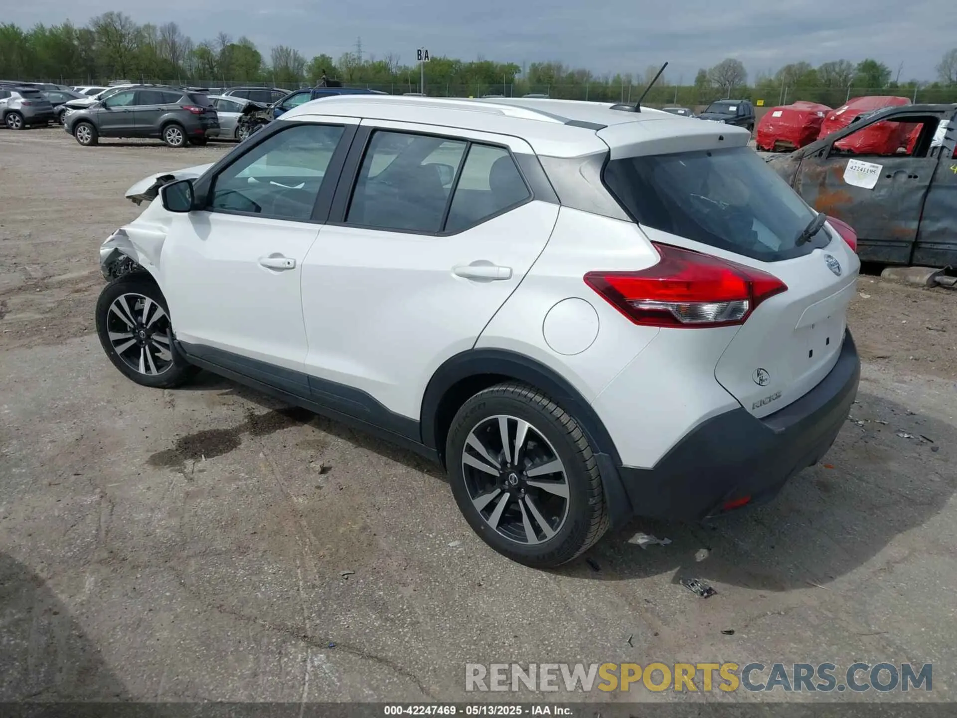 3 Photograph of a damaged car 3N1CP5CU9KL559771 NISSAN KICKS 2019
