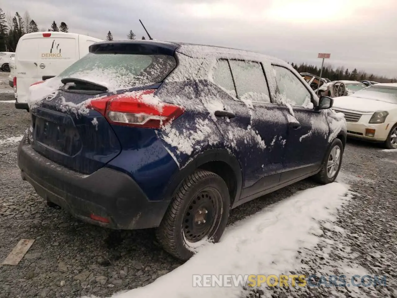3 Photograph of a damaged car 3N1CP5CU9KL567269 NISSAN KICKS 2019