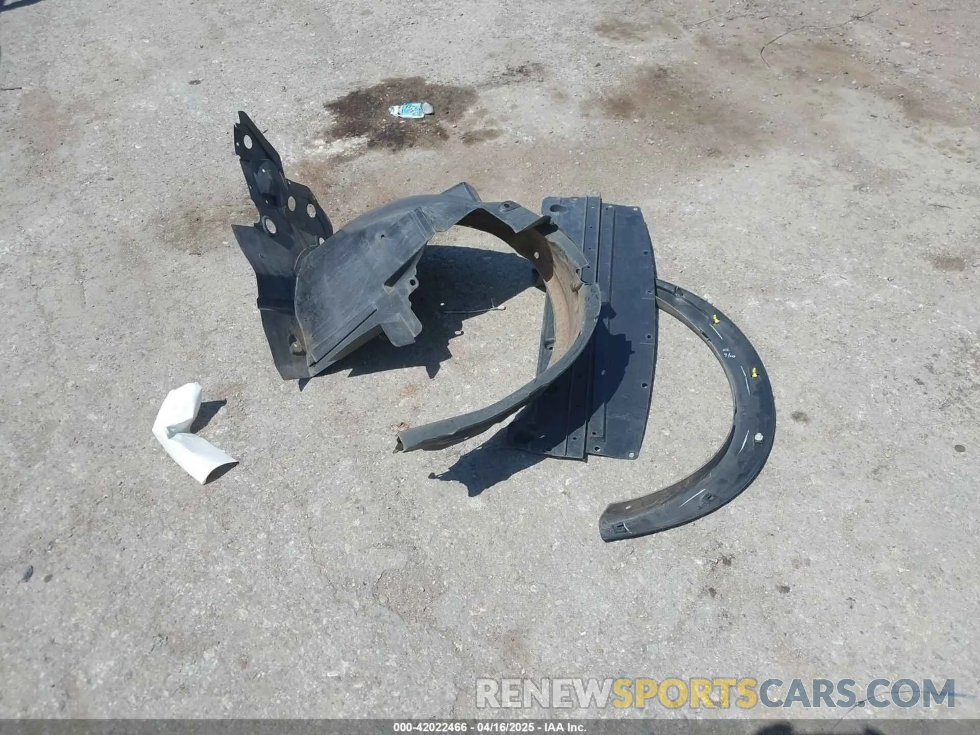12 Photograph of a damaged car 3N1CP5CU9KL567806 NISSAN KICKS 2019