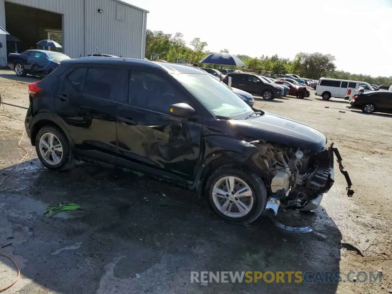 4 Photograph of a damaged car 3N1CP5CUXKL547273 NISSAN KICKS 2019