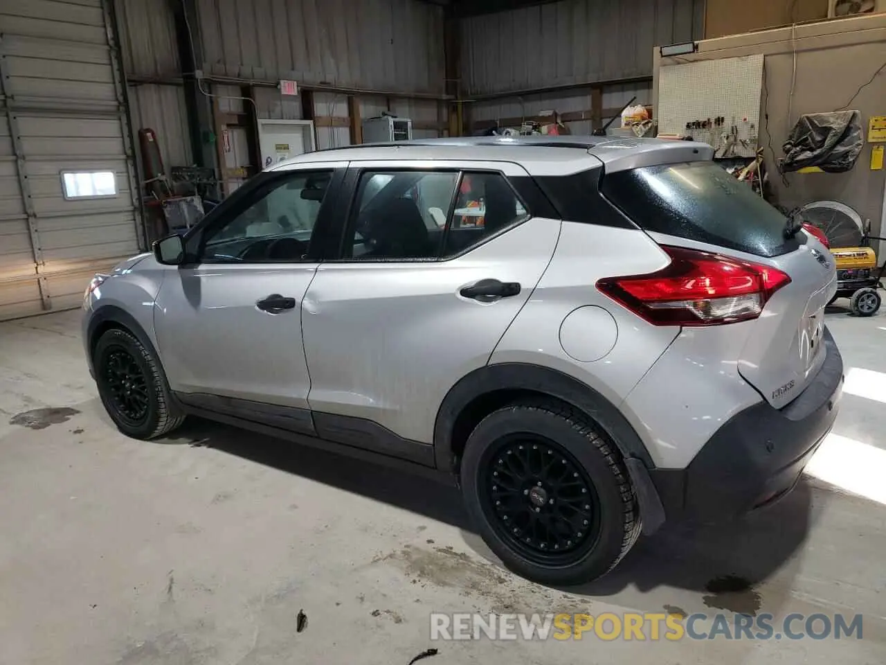 2 Photograph of a damaged car 3N1CP5BV1LL518434 NISSAN KICKS 2020