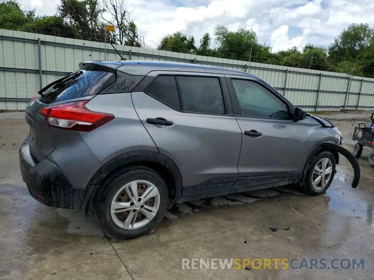 3 Photograph of a damaged car 3N1CP5BV1LL554608 NISSAN KICKS 2020
