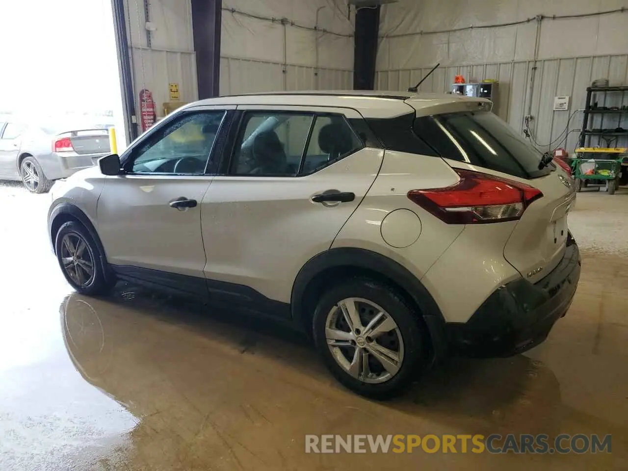 2 Photograph of a damaged car 3N1CP5BV2LL482544 NISSAN KICKS 2020