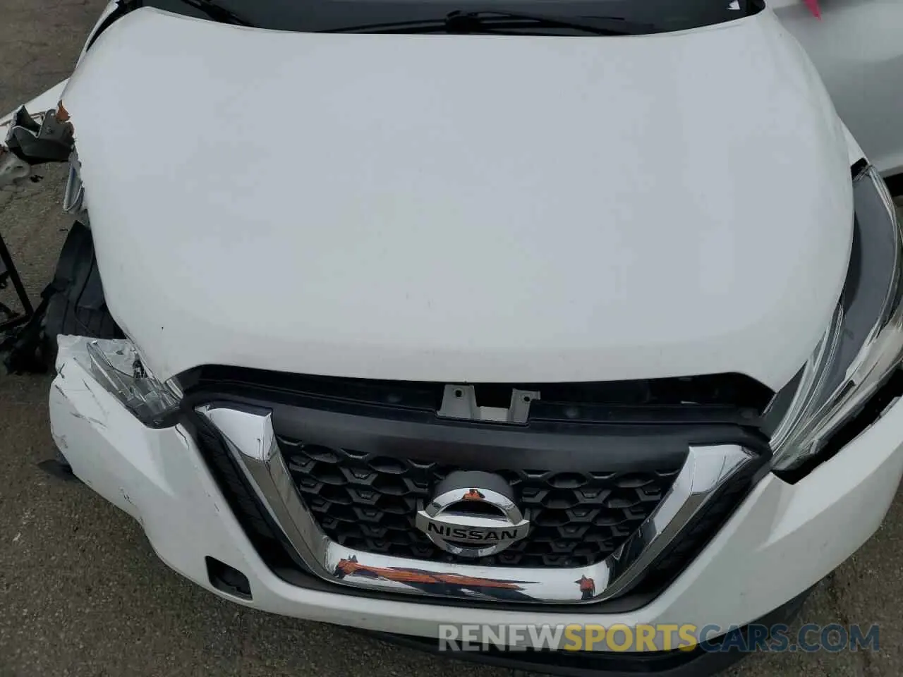 11 Photograph of a damaged car 3N1CP5BV2LL538188 NISSAN KICKS 2020