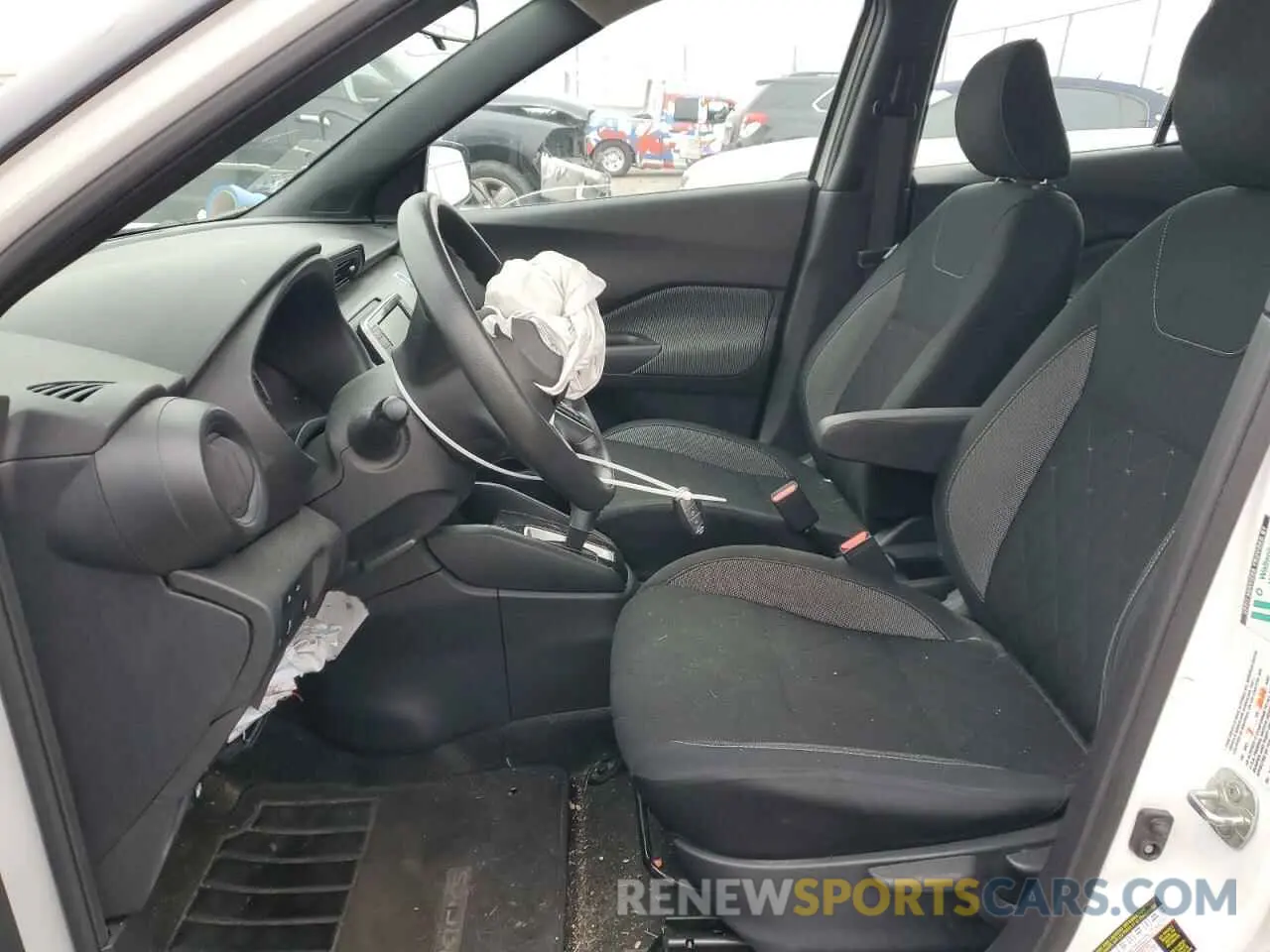 7 Photograph of a damaged car 3N1CP5BV2LL538188 NISSAN KICKS 2020