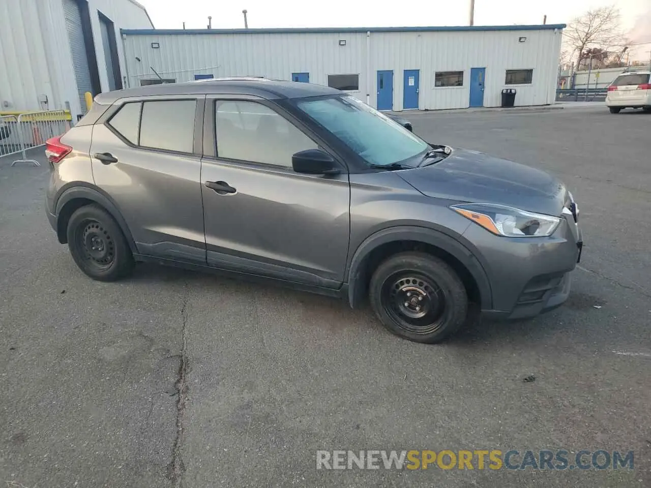 4 Фотография поврежденного автомобиля 3N1CP5BV2LL543326 NISSAN KICKS 2020