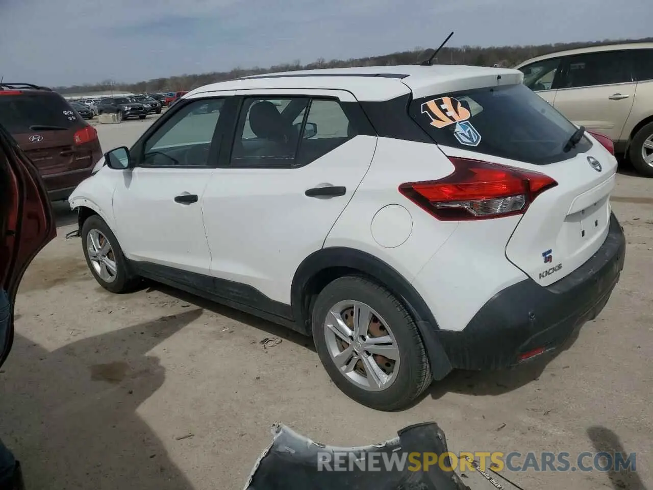 2 Фотография поврежденного автомобиля 3N1CP5BV2LL552611 NISSAN KICKS 2020