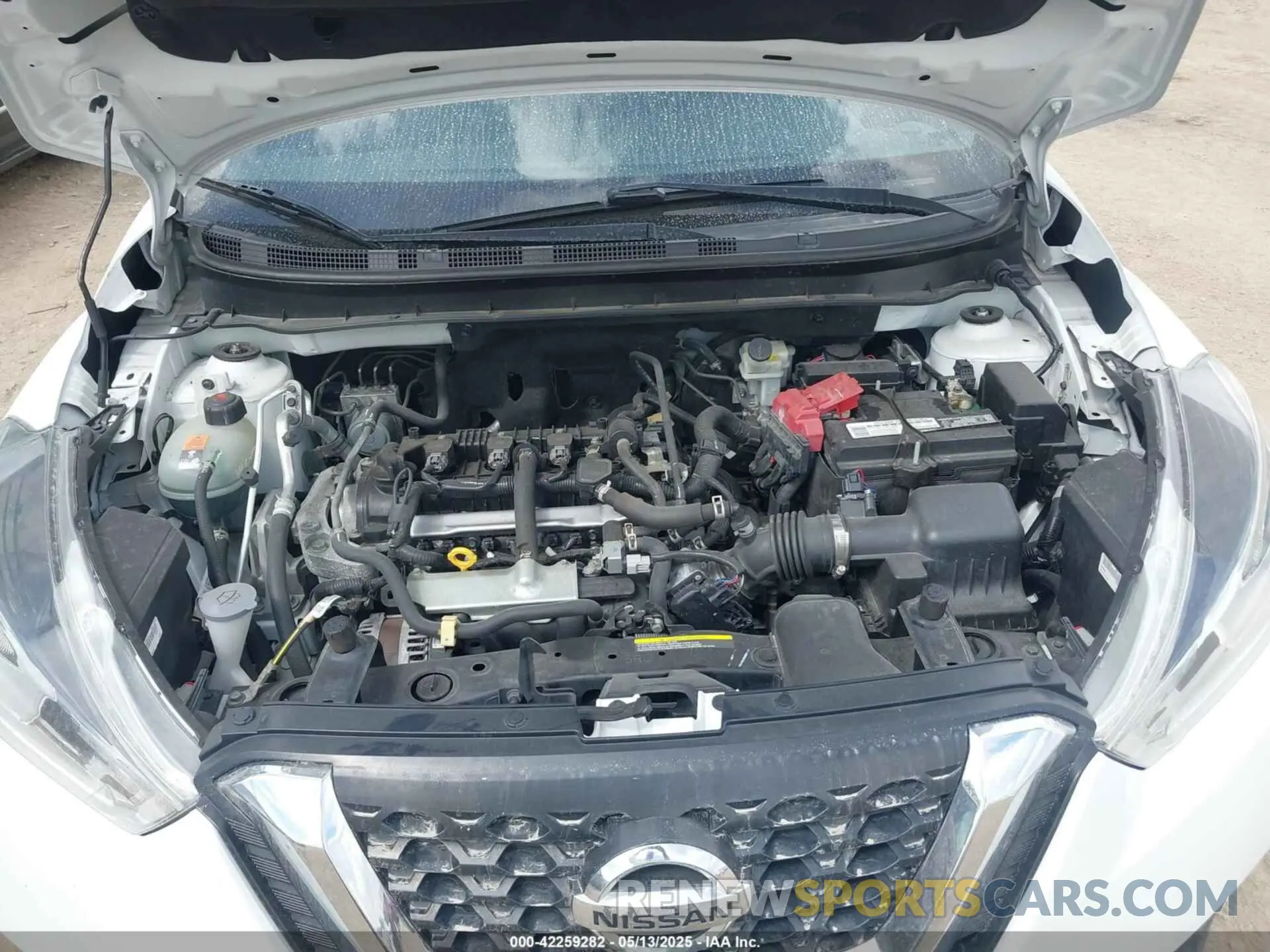 10 Photograph of a damaged car 3N1CP5BV2LL556609 NISSAN KICKS 2020
