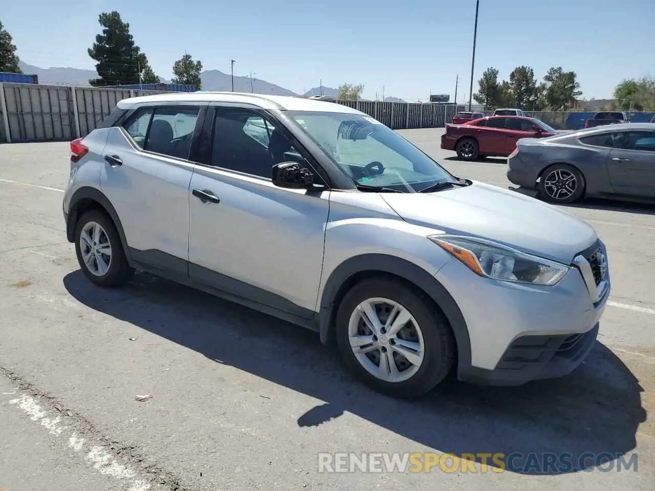 4 Фотография поврежденного автомобиля 3N1CP5BV2LL576522 NISSAN KICKS 2020