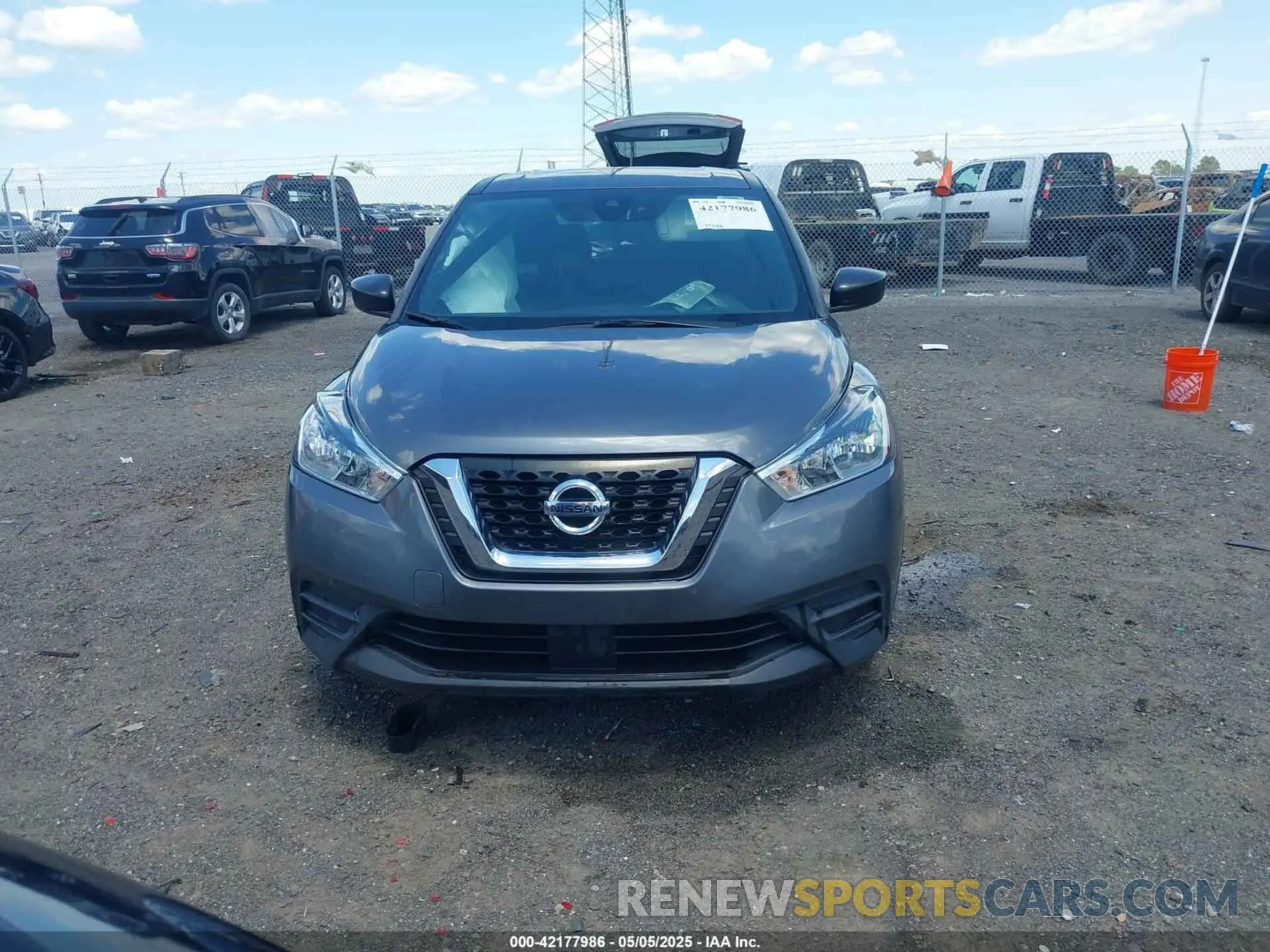 13 Photograph of a damaged car 3N1CP5BV3LL512442 NISSAN KICKS 2020