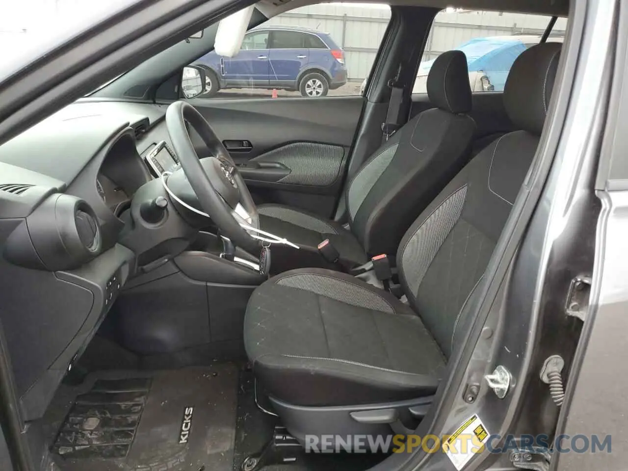 7 Photograph of a damaged car 3N1CP5BV3LL564590 NISSAN KICKS 2020