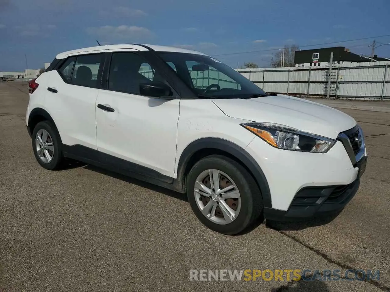 4 Photograph of a damaged car 3N1CP5BV4LL482206 NISSAN KICKS 2020