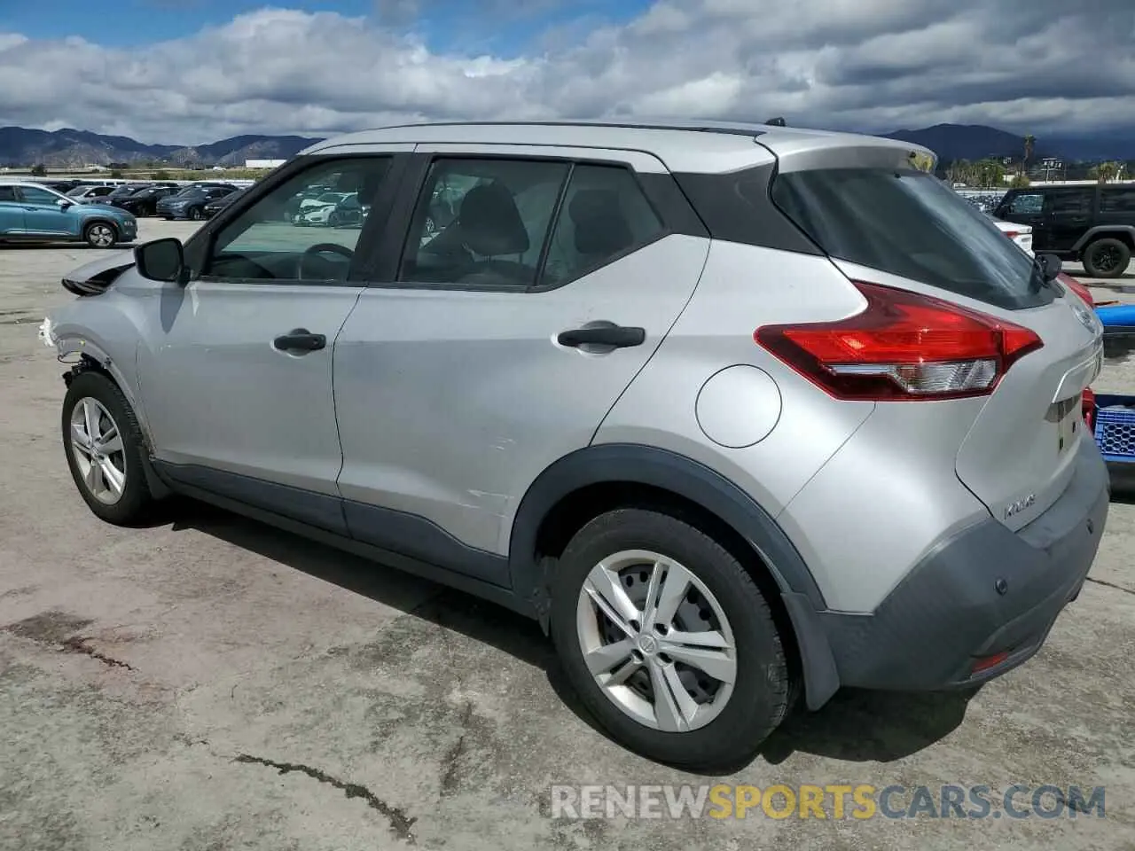 2 Фотография поврежденного автомобиля 3N1CP5BV4LL498549 NISSAN KICKS 2020