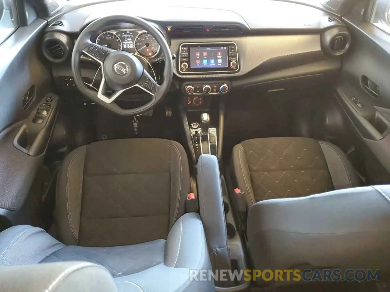 8 Photograph of a damaged car 3N1CP5BV4LL506567 NISSAN KICKS 2020