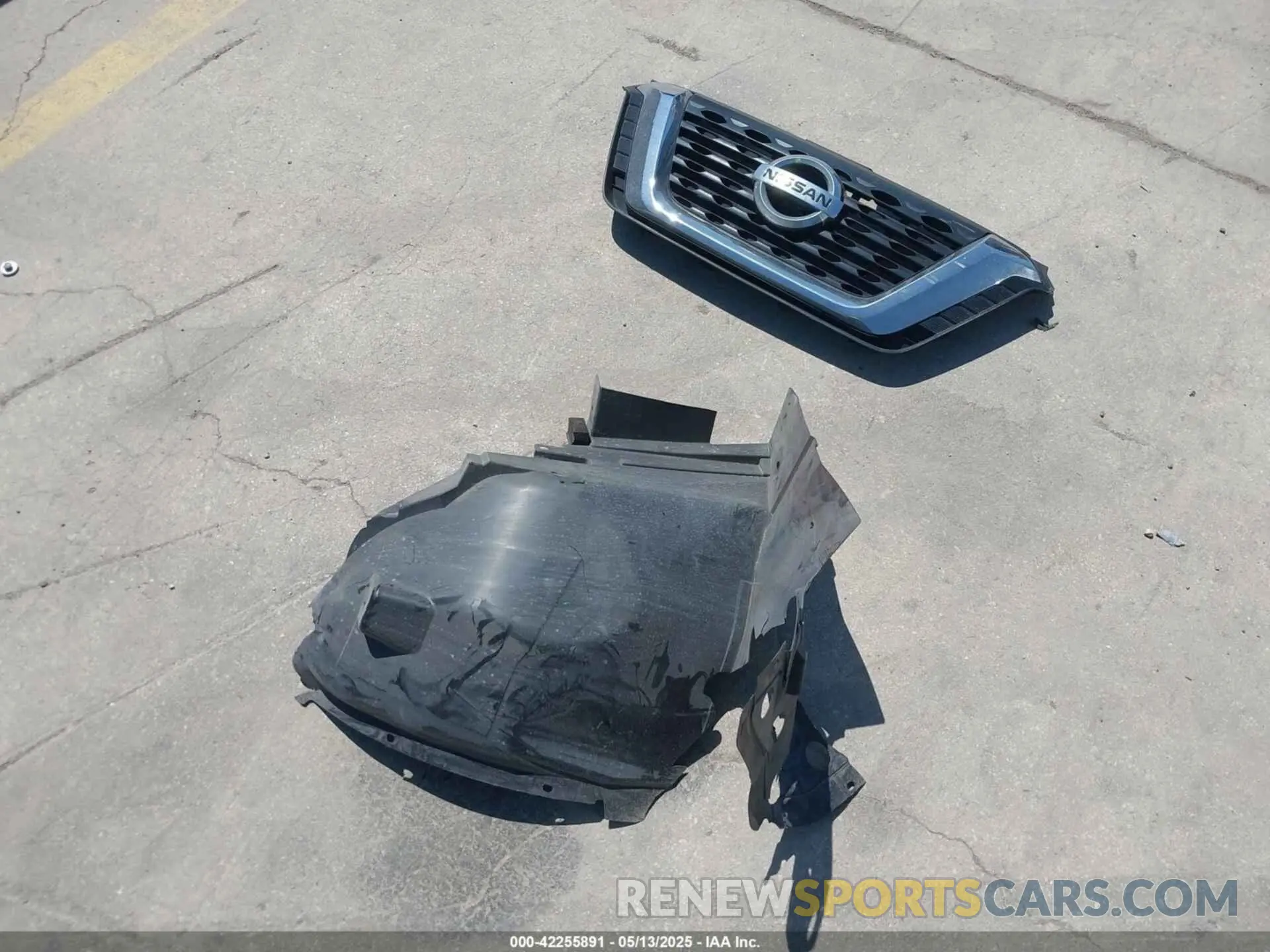 12 Photograph of a damaged car 3N1CP5BV4LL512403 NISSAN KICKS 2020