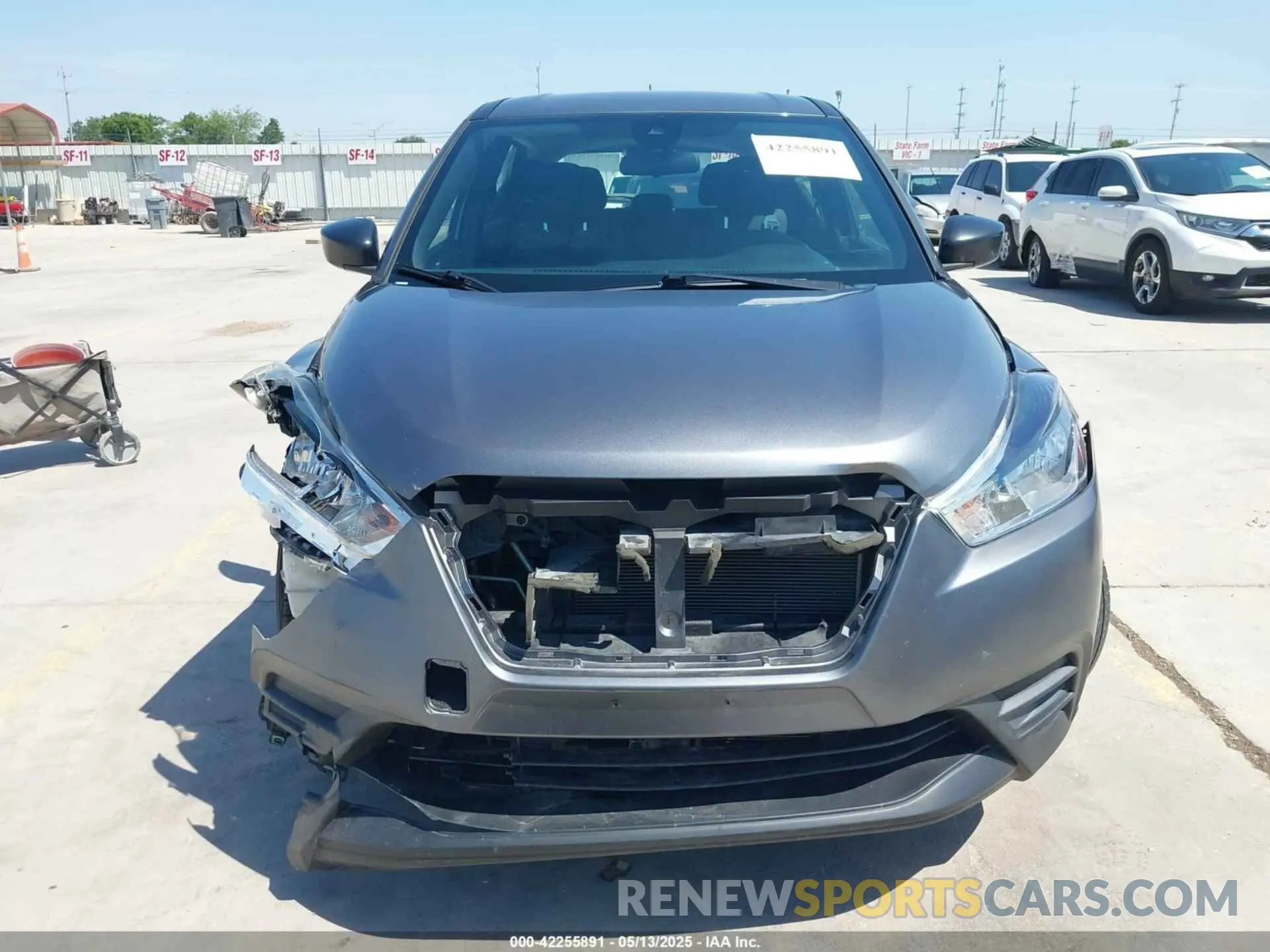 13 Photograph of a damaged car 3N1CP5BV4LL512403 NISSAN KICKS 2020