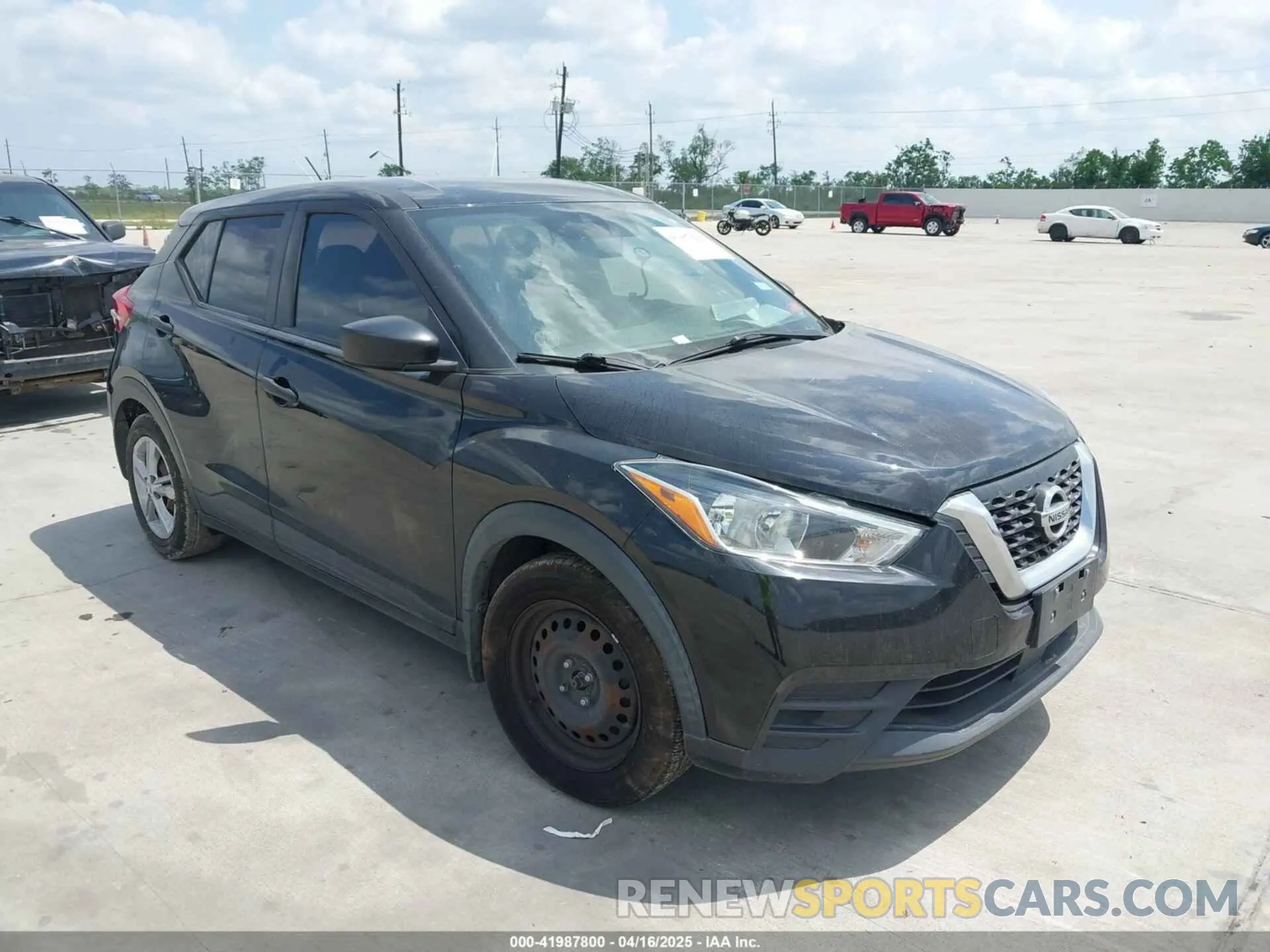 1 Photograph of a damaged car 3N1CP5BV4LL541920 NISSAN KICKS 2020