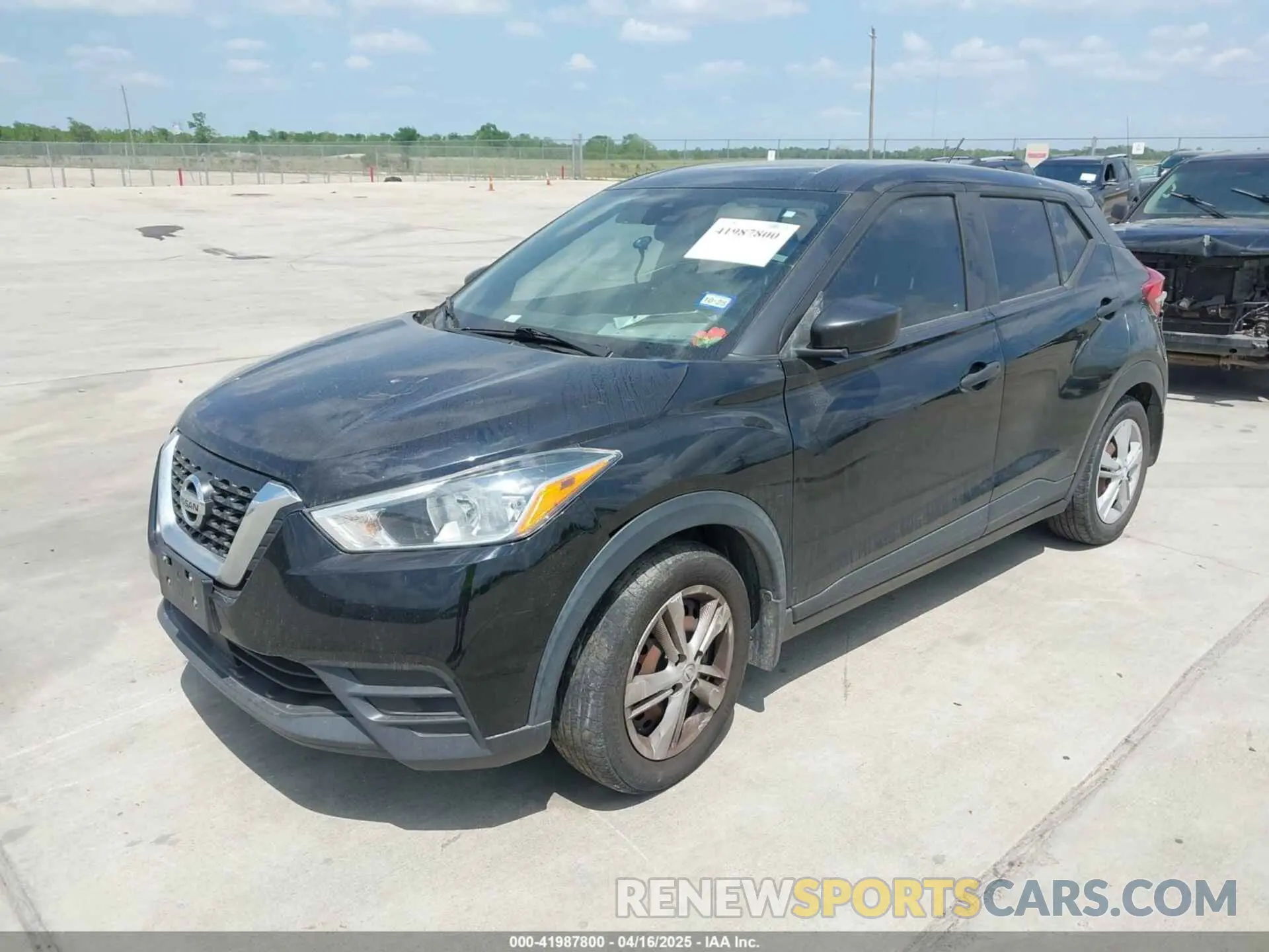 2 Photograph of a damaged car 3N1CP5BV4LL541920 NISSAN KICKS 2020