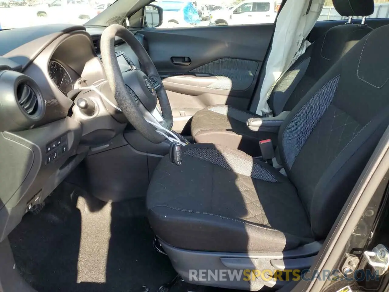 7 Photograph of a damaged car 3N1CP5BV4LL567188 NISSAN KICKS 2020