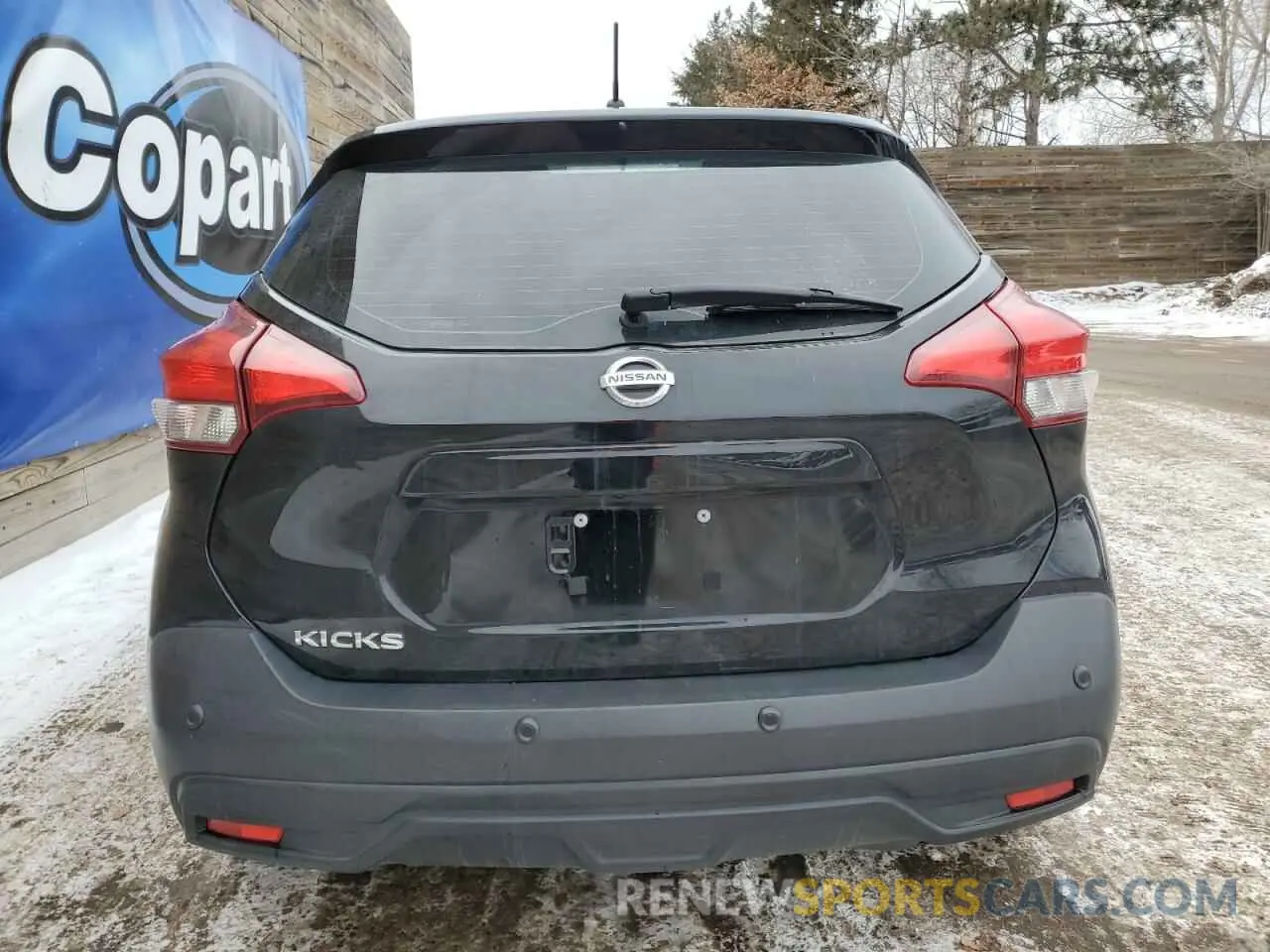 6 Photograph of a damaged car 3N1CP5BV5LL531557 NISSAN KICKS 2020