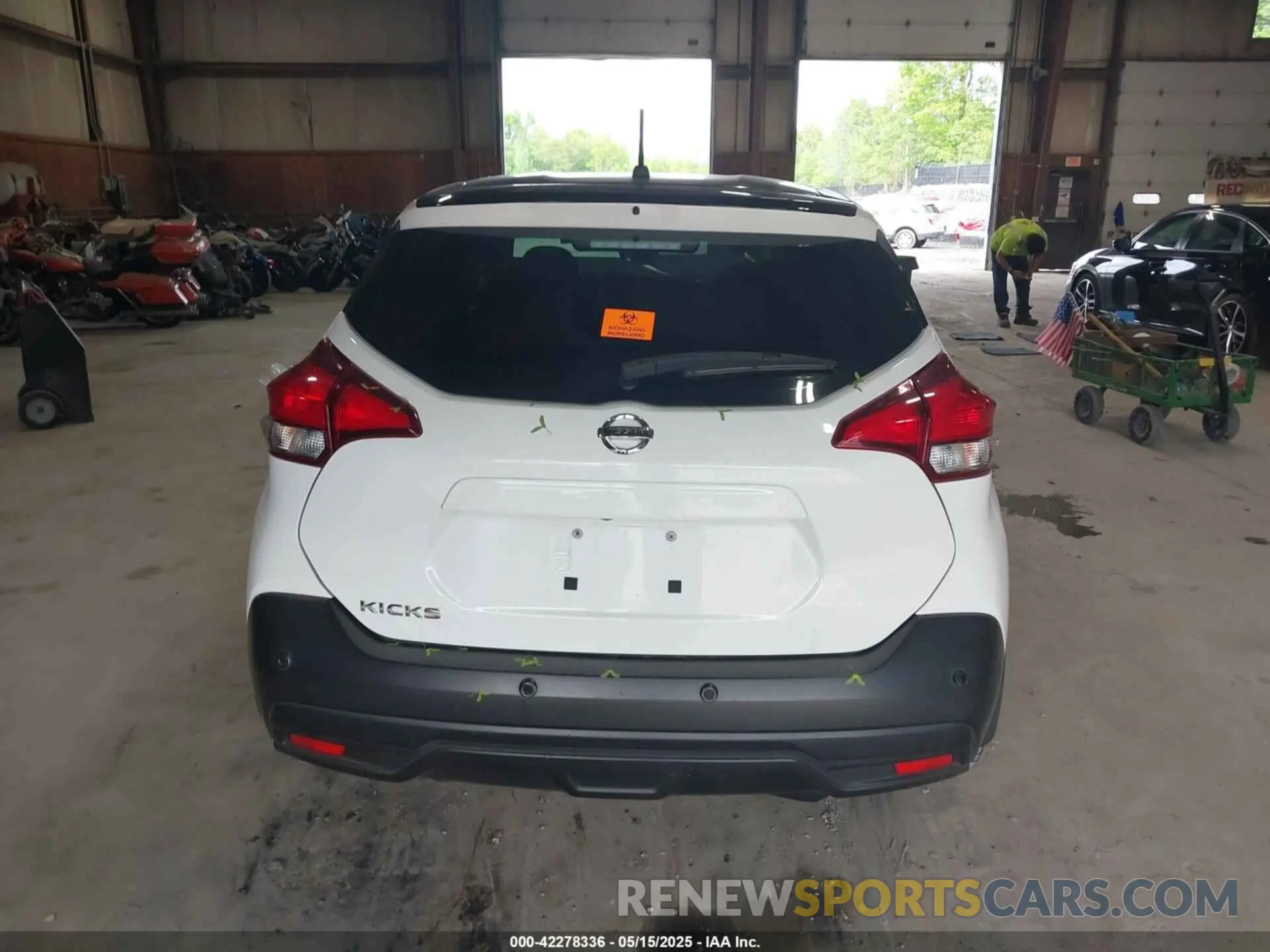 15 Photograph of a damaged car 3N1CP5BV5LL577129 NISSAN KICKS 2020