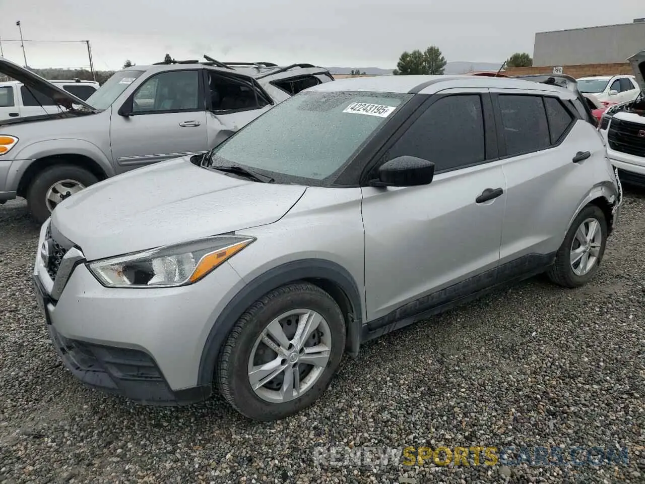 1 Photograph of a damaged car 3N1CP5BV6LL518848 NISSAN KICKS 2020