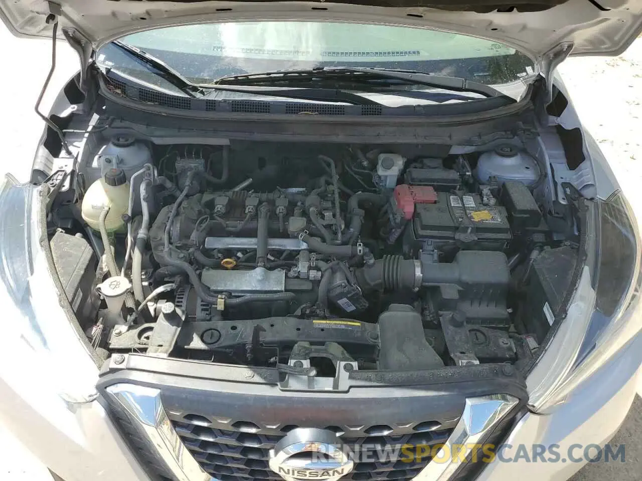 11 Photograph of a damaged car 3N1CP5BV6LL532250 NISSAN KICKS 2020