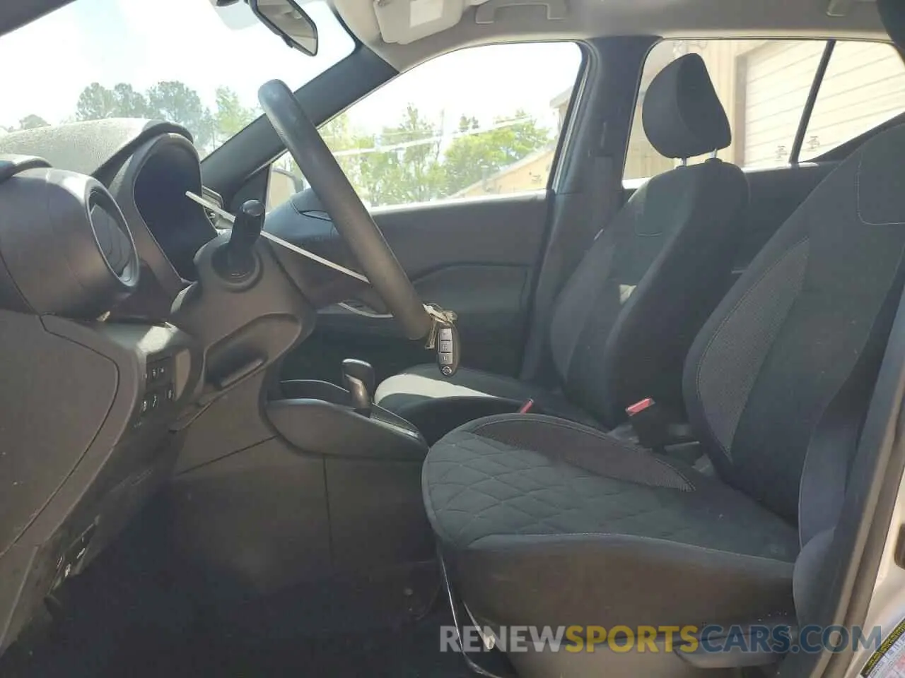 7 Photograph of a damaged car 3N1CP5BV6LL532250 NISSAN KICKS 2020