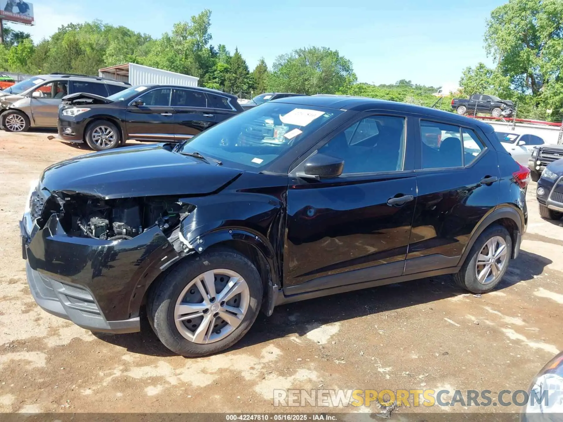 14 Photograph of a damaged car 3N1CP5BV6LL557116 NISSAN KICKS 2020