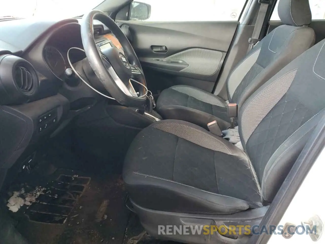 7 Photograph of a damaged car 3N1CP5BV7LL573955 NISSAN KICKS 2020