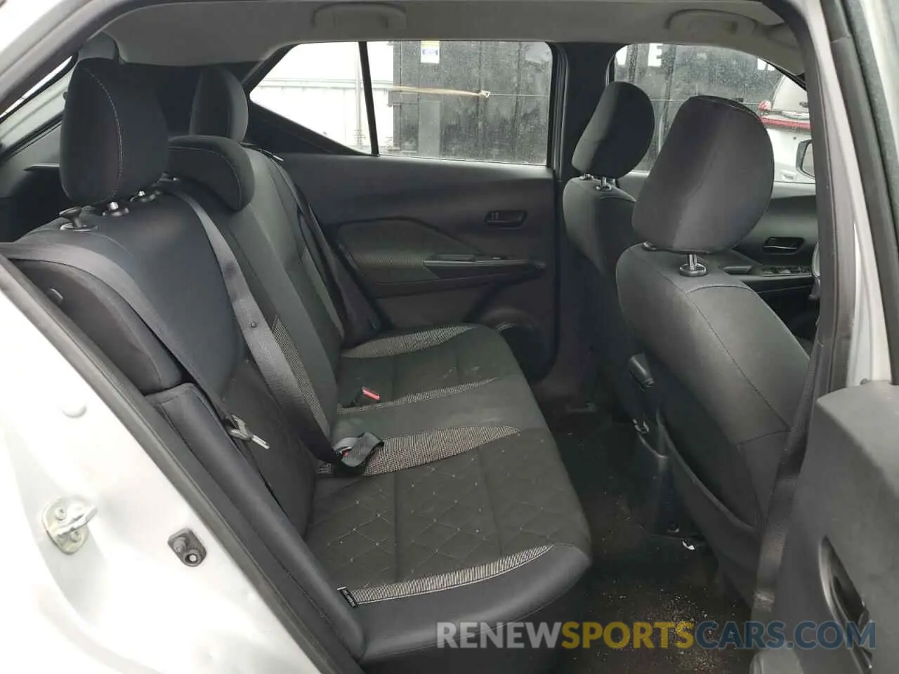 11 Фотография поврежденного автомобиля 3N1CP5BV8LL483696 NISSAN KICKS 2020
