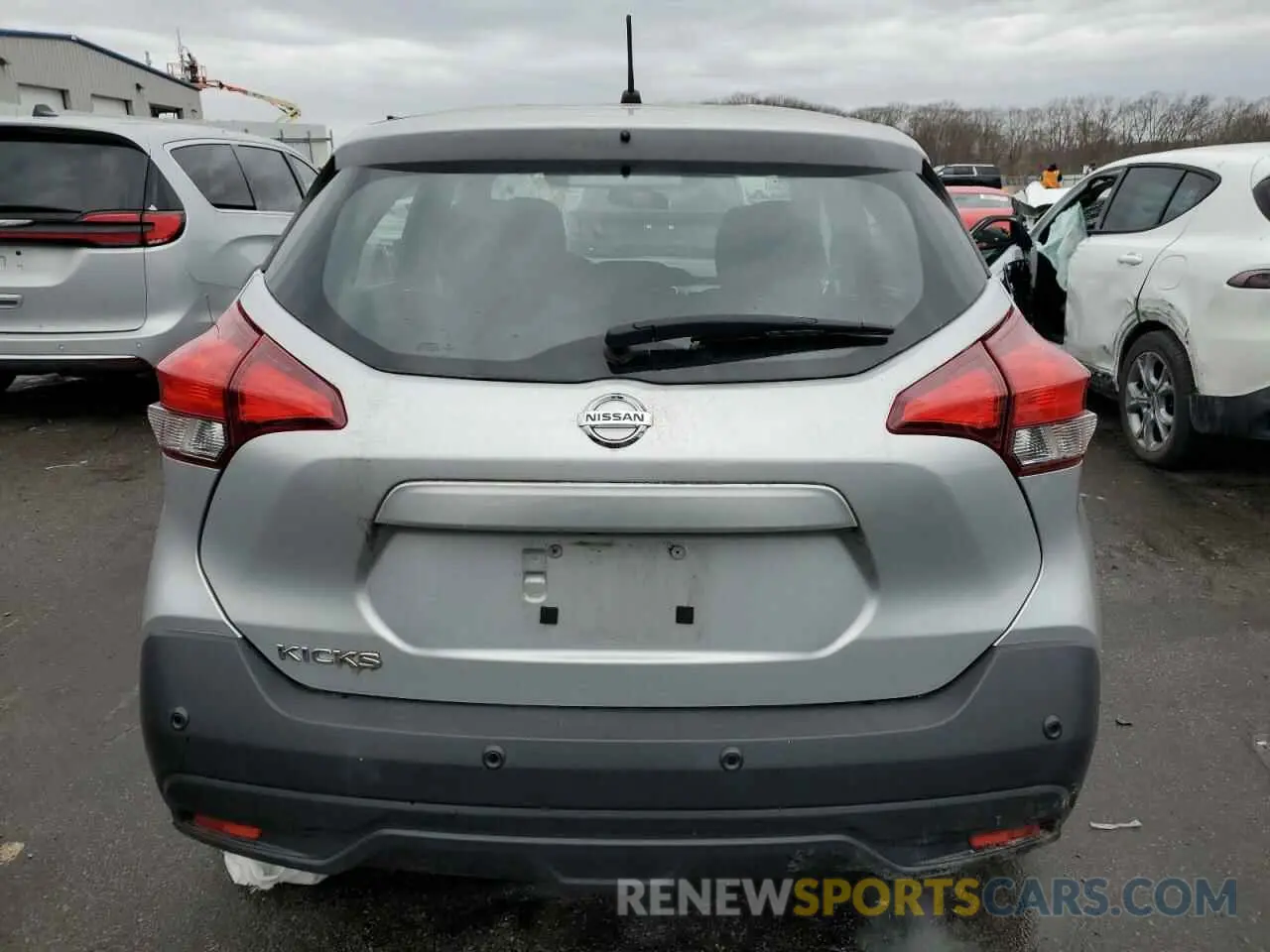 6 Фотография поврежденного автомобиля 3N1CP5BV8LL483696 NISSAN KICKS 2020