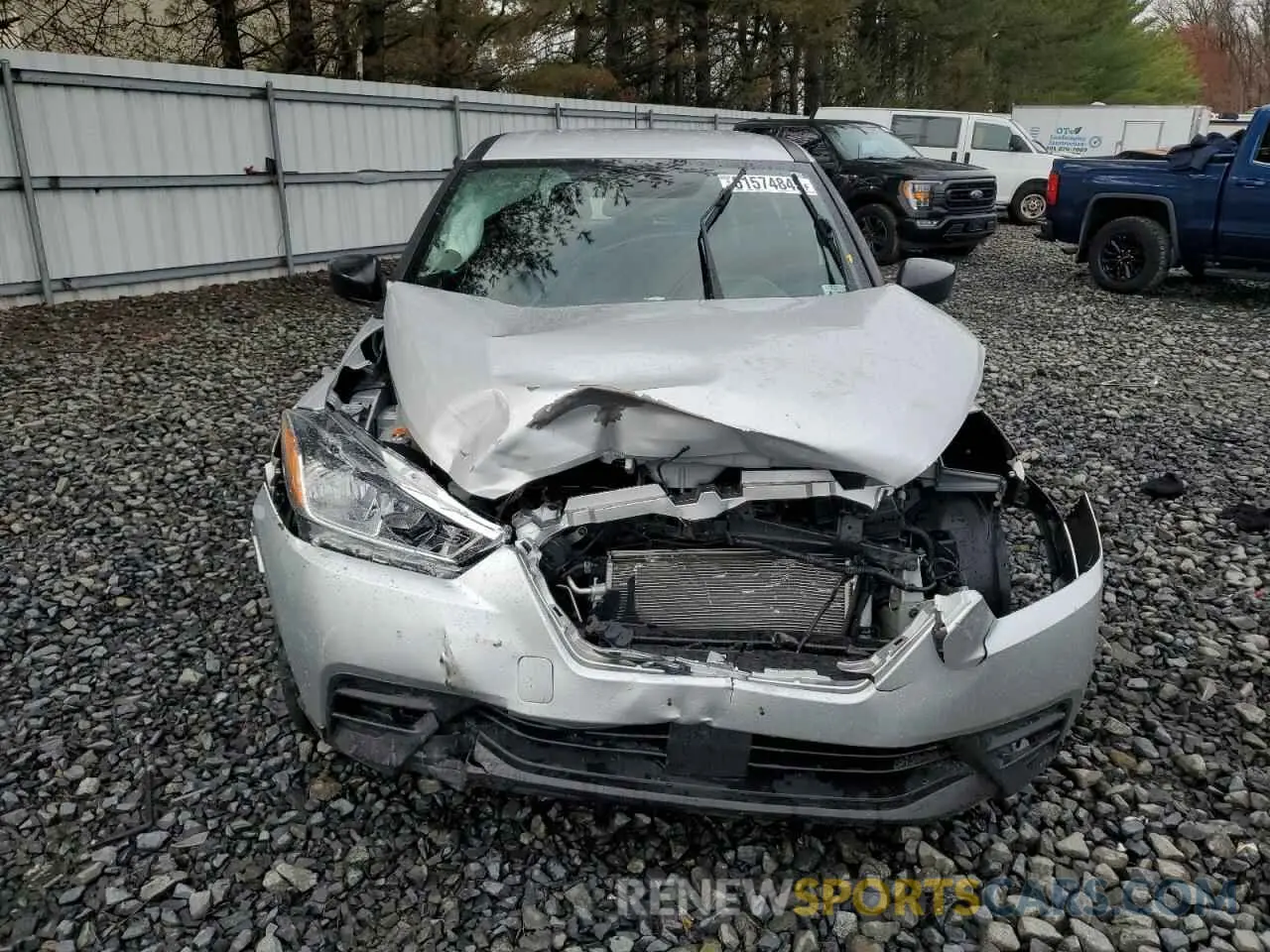 5 Photograph of a damaged car 3N1CP5BV8LL566030 NISSAN KICKS 2020