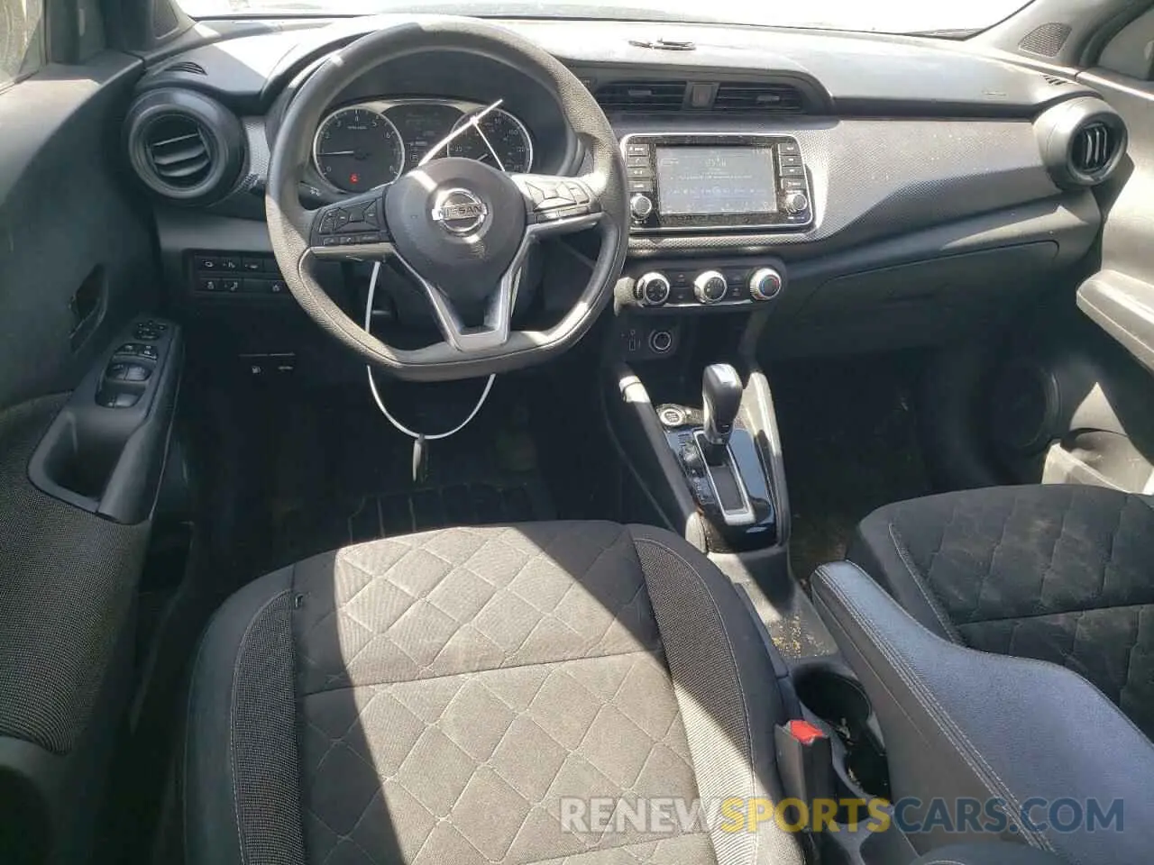 8 Photograph of a damaged car 3N1CP5BV9LL511246 NISSAN KICKS 2020