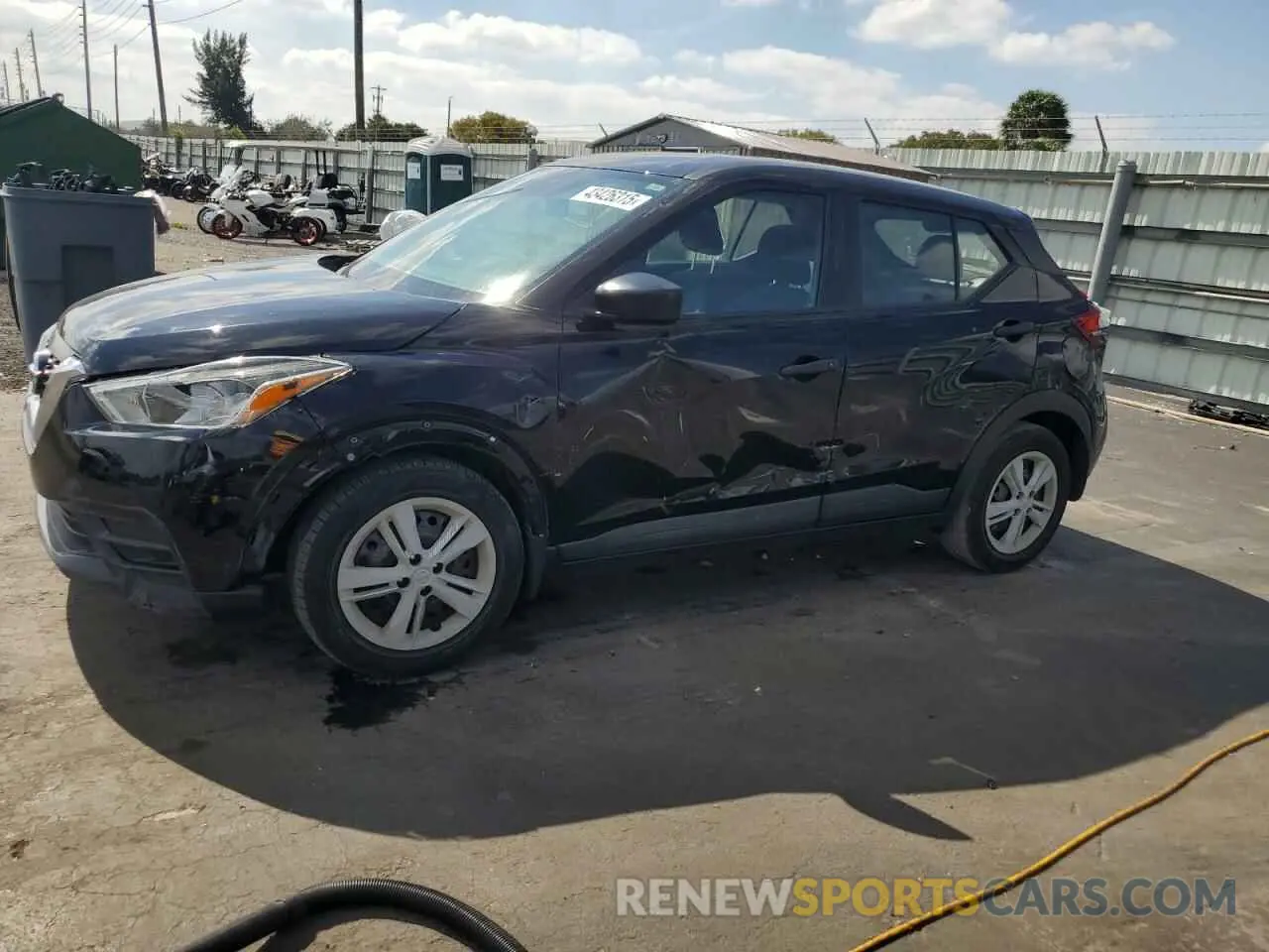 1 Photograph of a damaged car 3N1CP5BV9LL551049 NISSAN KICKS 2020