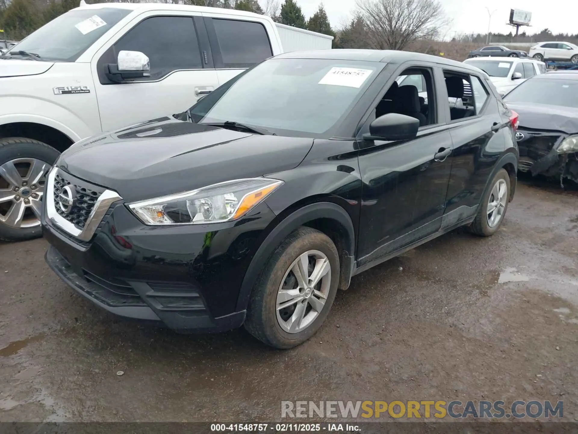 2 Photograph of a damaged car 3N1CP5BV9LL551763 NISSAN KICKS 2020