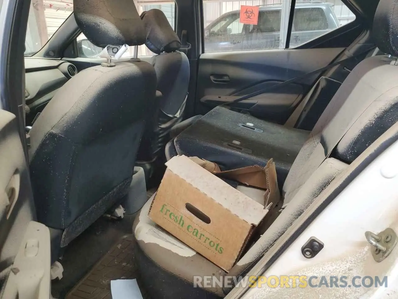 11 Photograph of a damaged car 3N1CP5BVXLL489614 NISSAN KICKS 2020