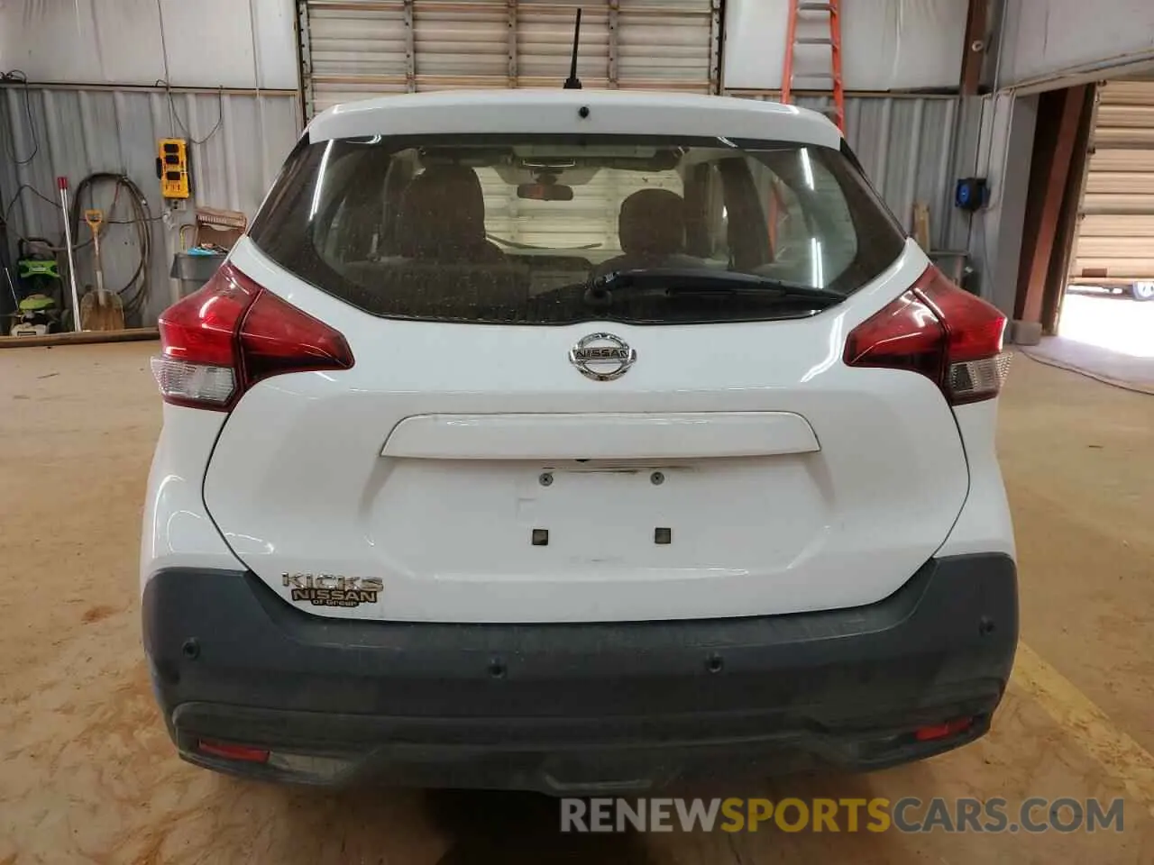 6 Photograph of a damaged car 3N1CP5BVXLL489614 NISSAN KICKS 2020