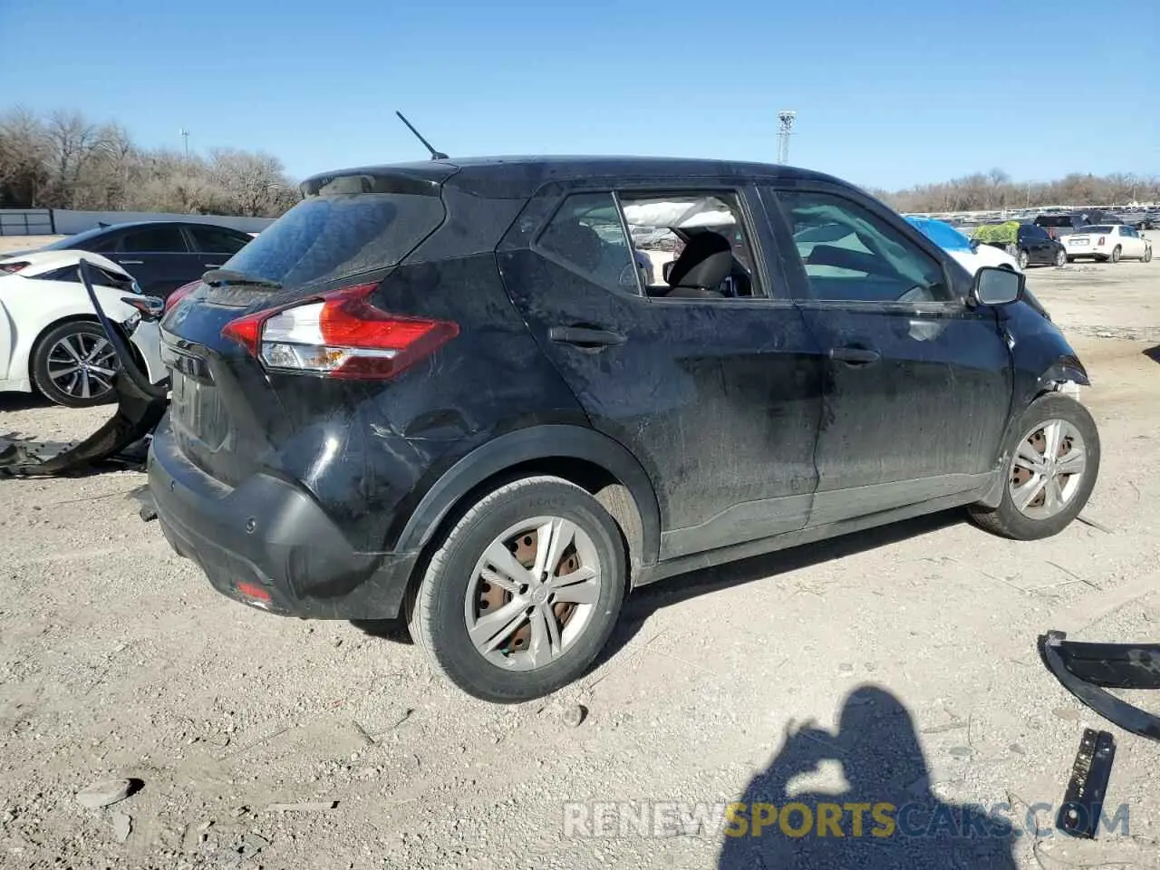 3 Фотография поврежденного автомобиля 3N1CP5BVXLL505844 NISSAN KICKS 2020