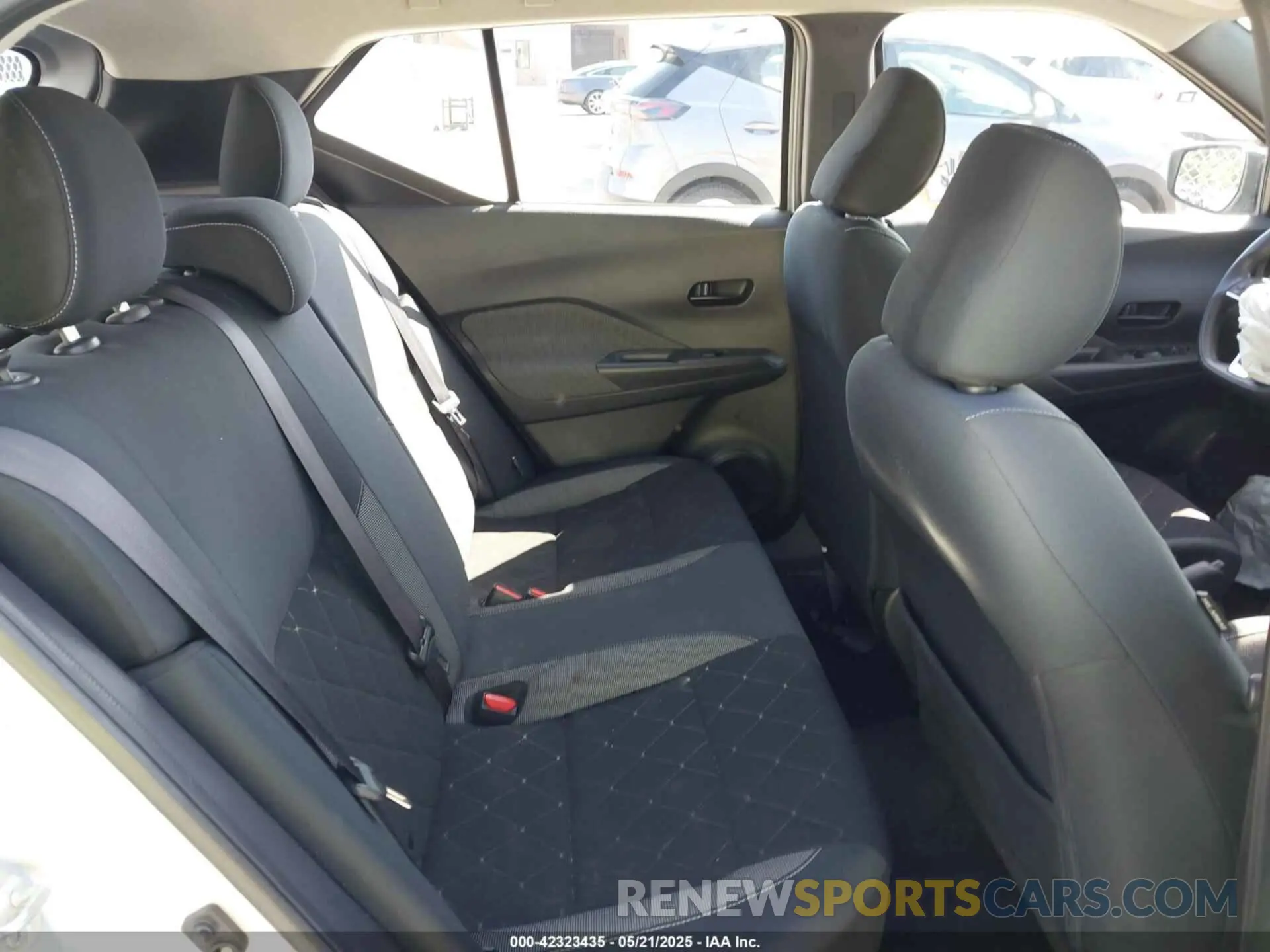 8 Фотография поврежденного автомобиля 3N1CP5BVXLL510039 NISSAN KICKS 2020