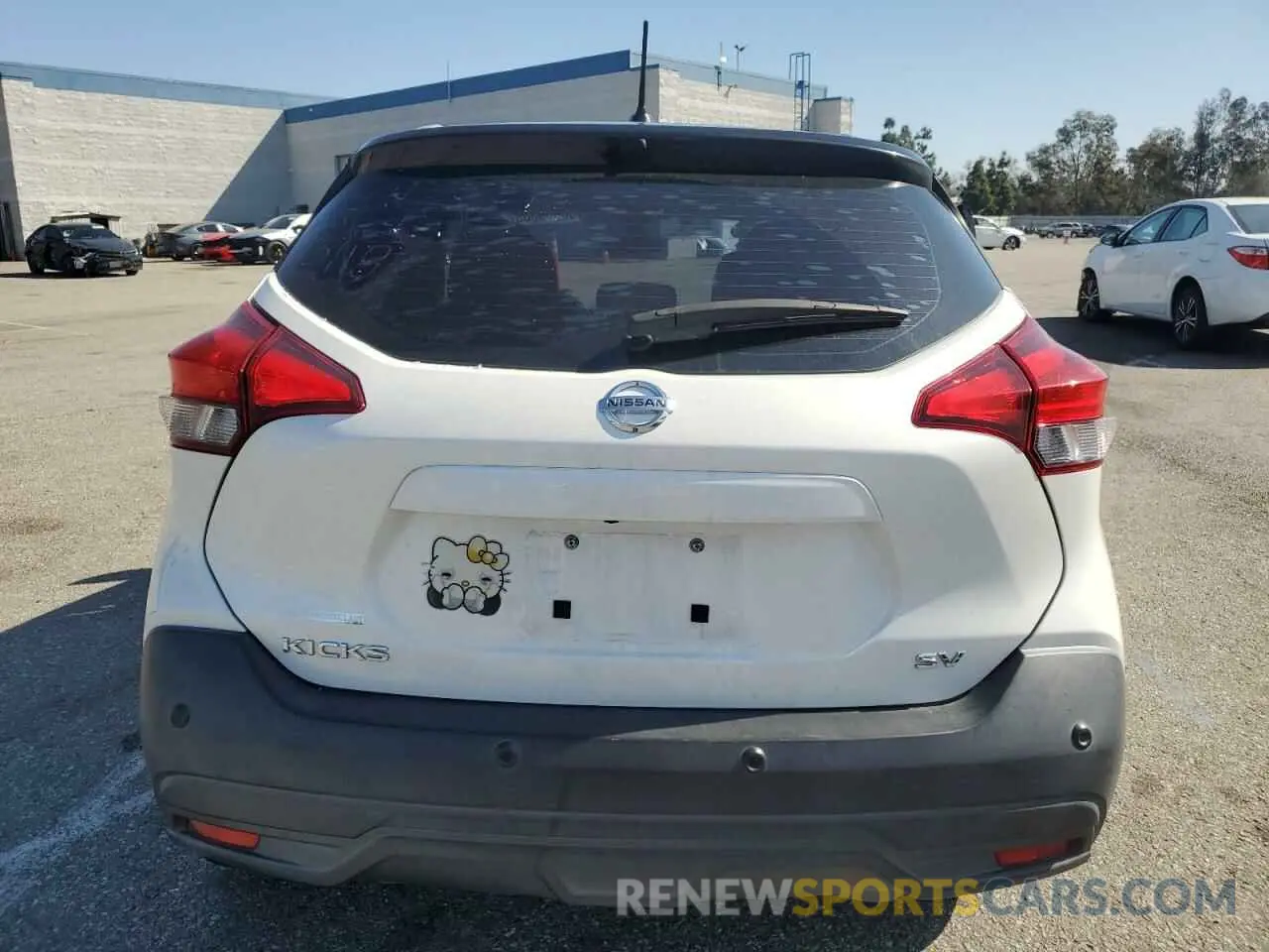 6 Photograph of a damaged car 3N1CP5CV0LL502773 NISSAN KICKS 2020