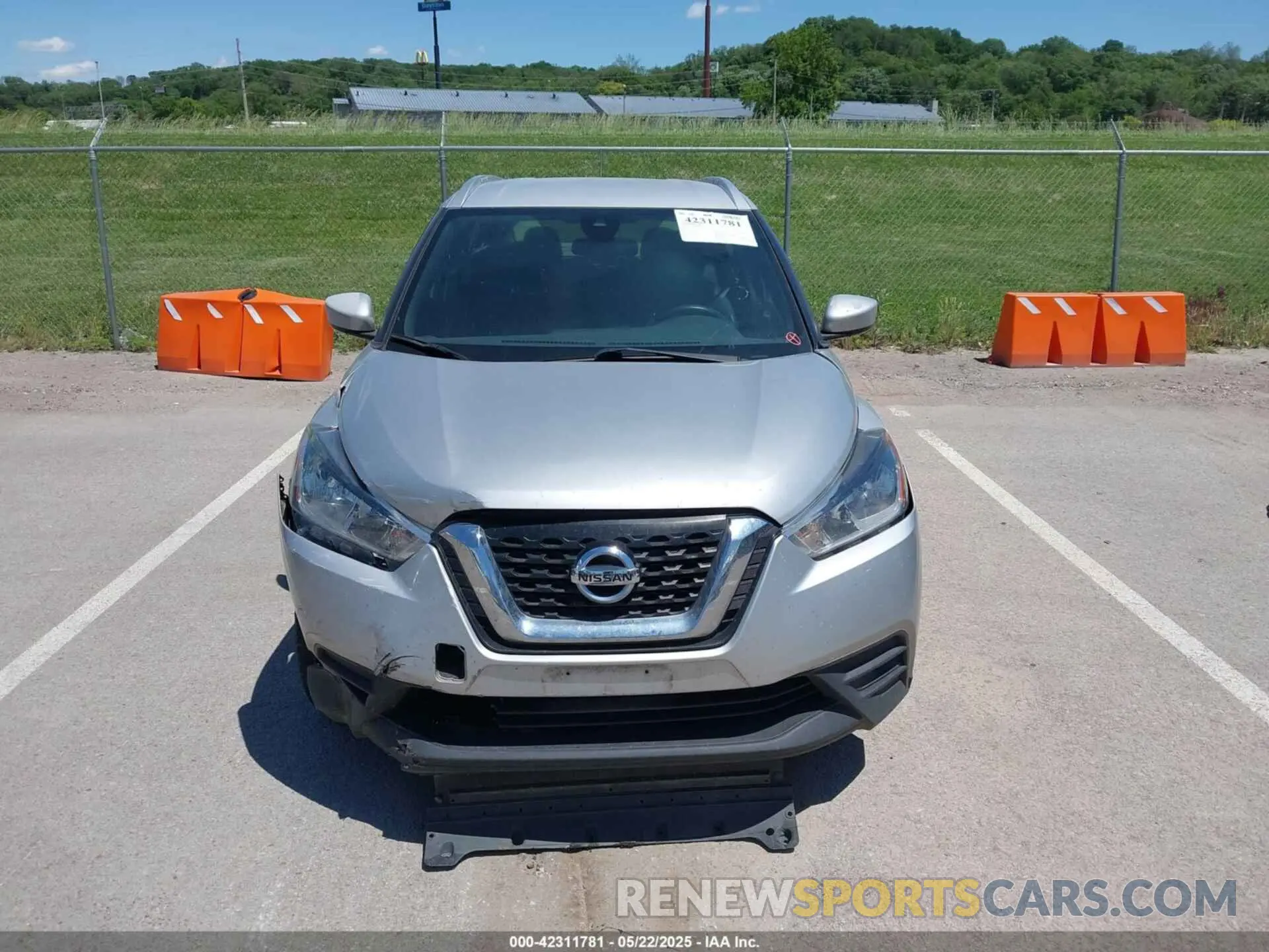 13 Photograph of a damaged car 3N1CP5CV0LL508475 NISSAN KICKS 2020