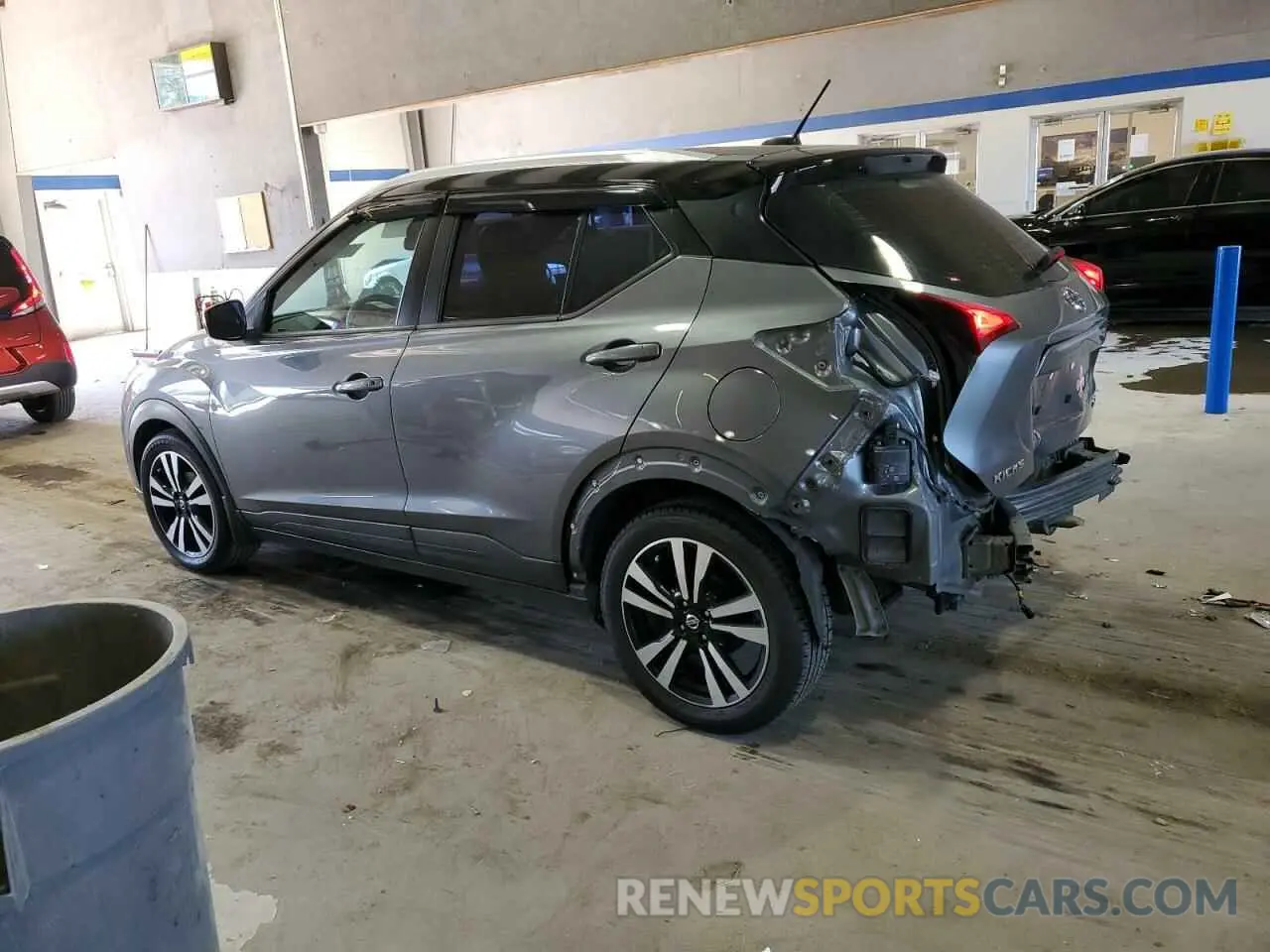 2 Photograph of a damaged car 3N1CP5CV0LL515779 NISSAN KICKS 2020