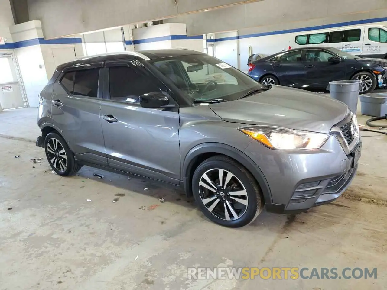 4 Photograph of a damaged car 3N1CP5CV0LL515779 NISSAN KICKS 2020