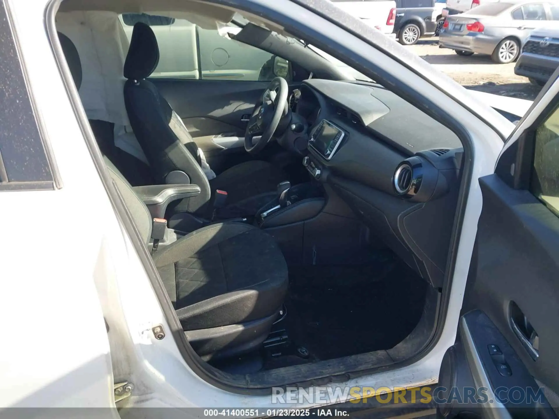 5 Photograph of a damaged car 3N1CP5CV1LL493890 NISSAN KICKS 2020