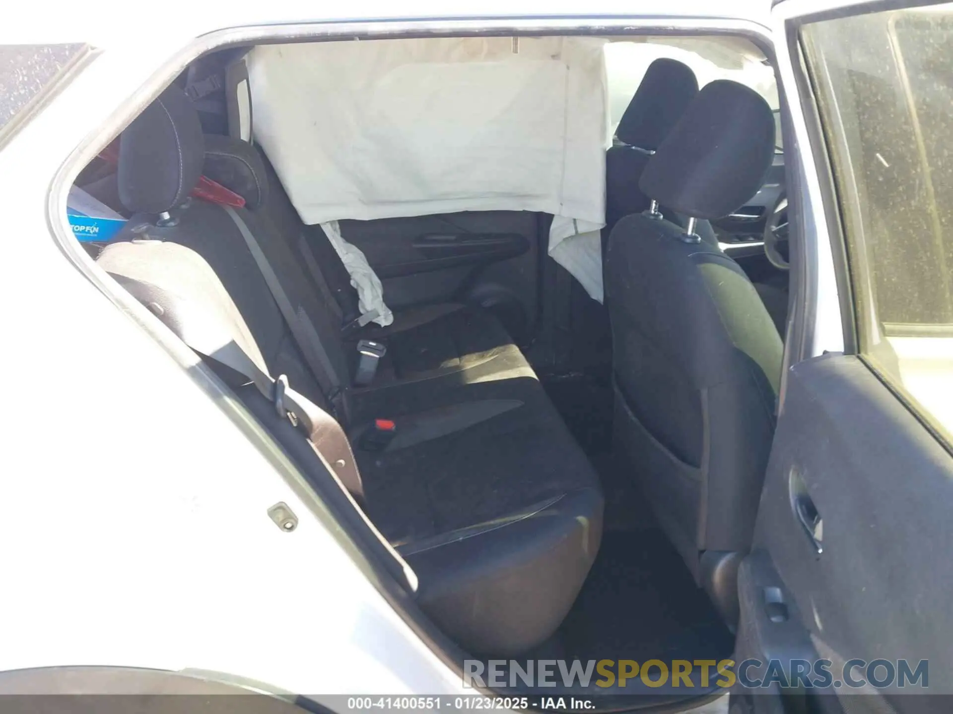 8 Photograph of a damaged car 3N1CP5CV1LL493890 NISSAN KICKS 2020